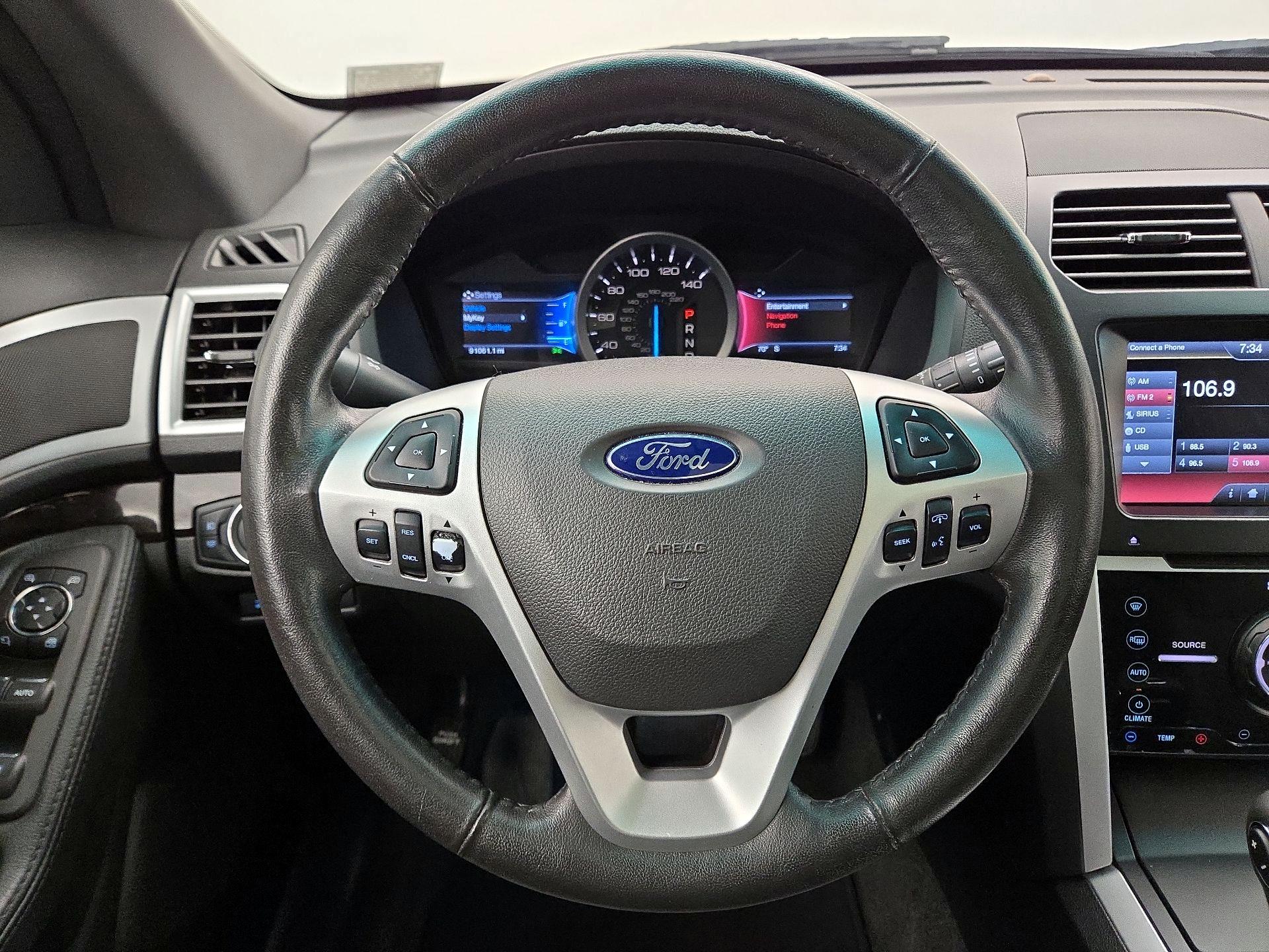 Thumbnail: 2014 Ford Explorer - 10
