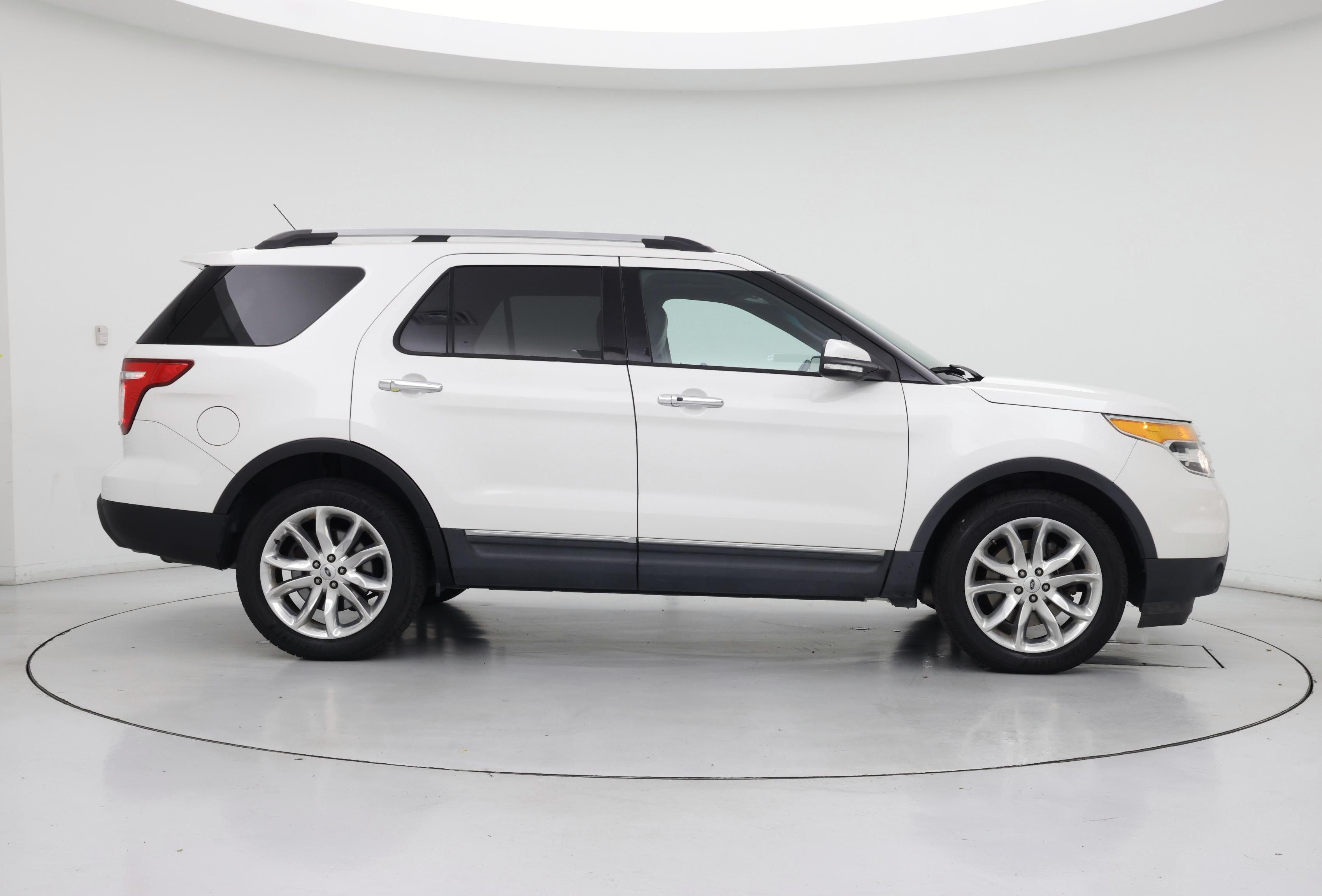 Thumbnail: 2014 Ford Explorer - 7