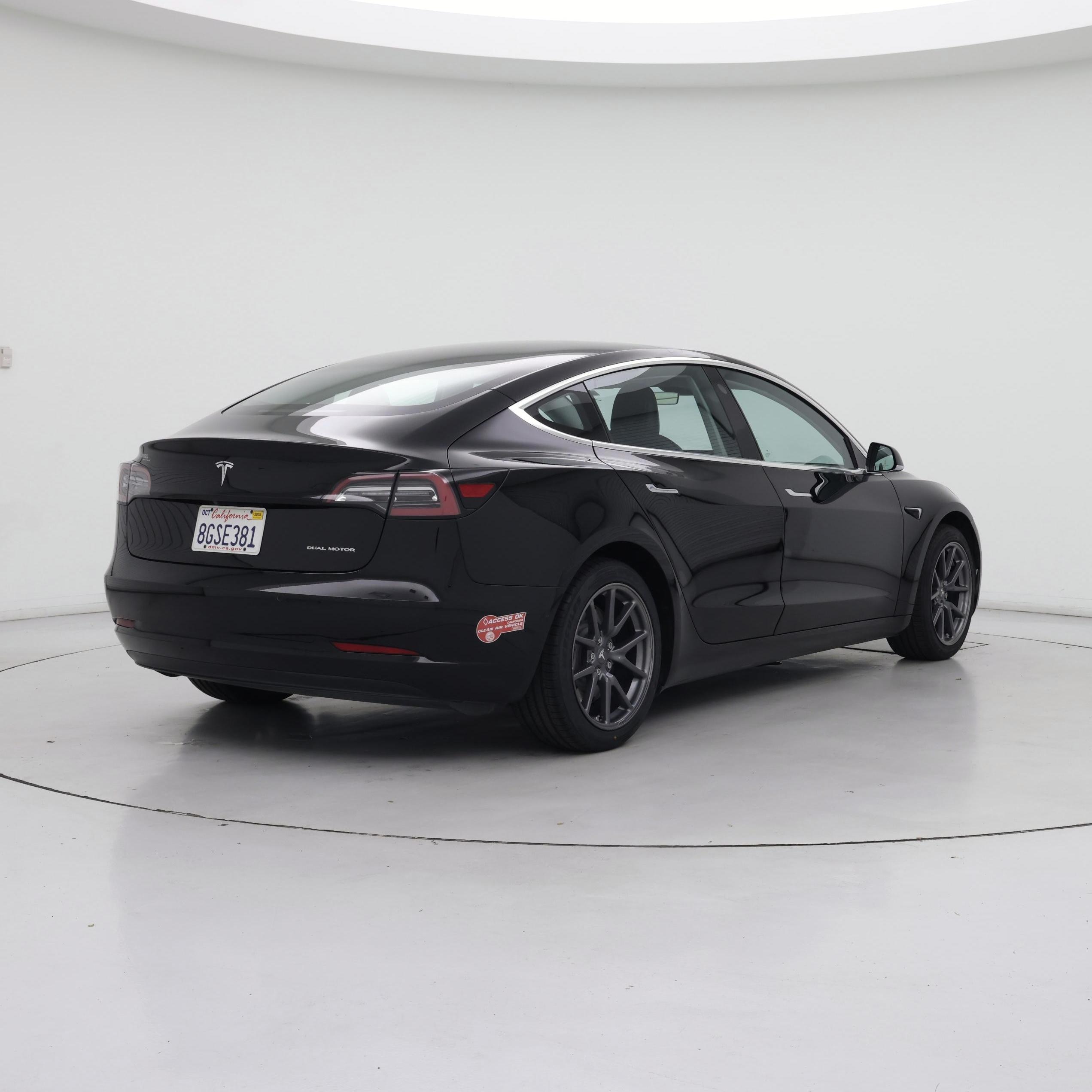 Thumbnail: 2018 Tesla Model 3 - 8