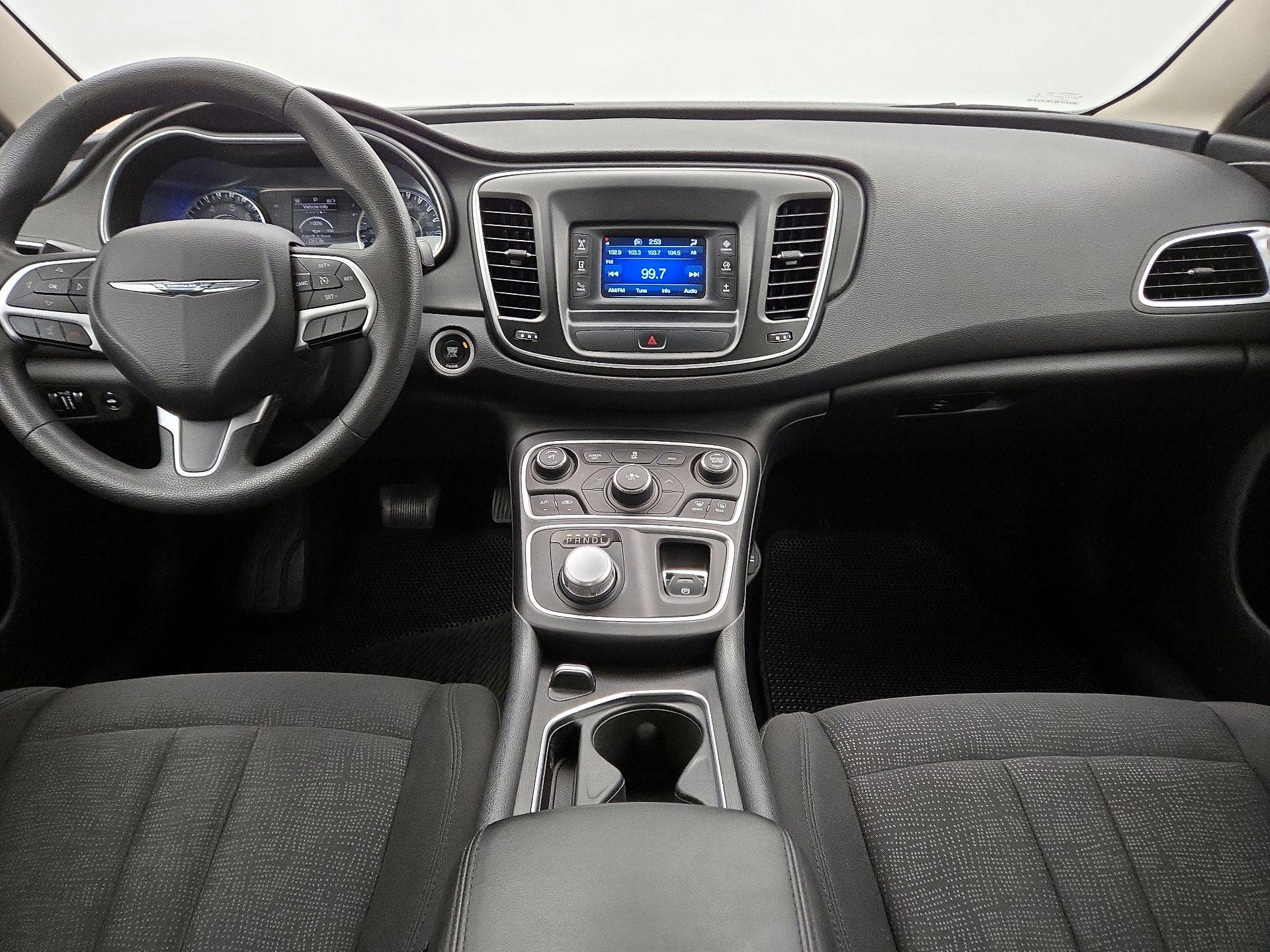 Thumbnail: 2015 Chrysler 200 - 9