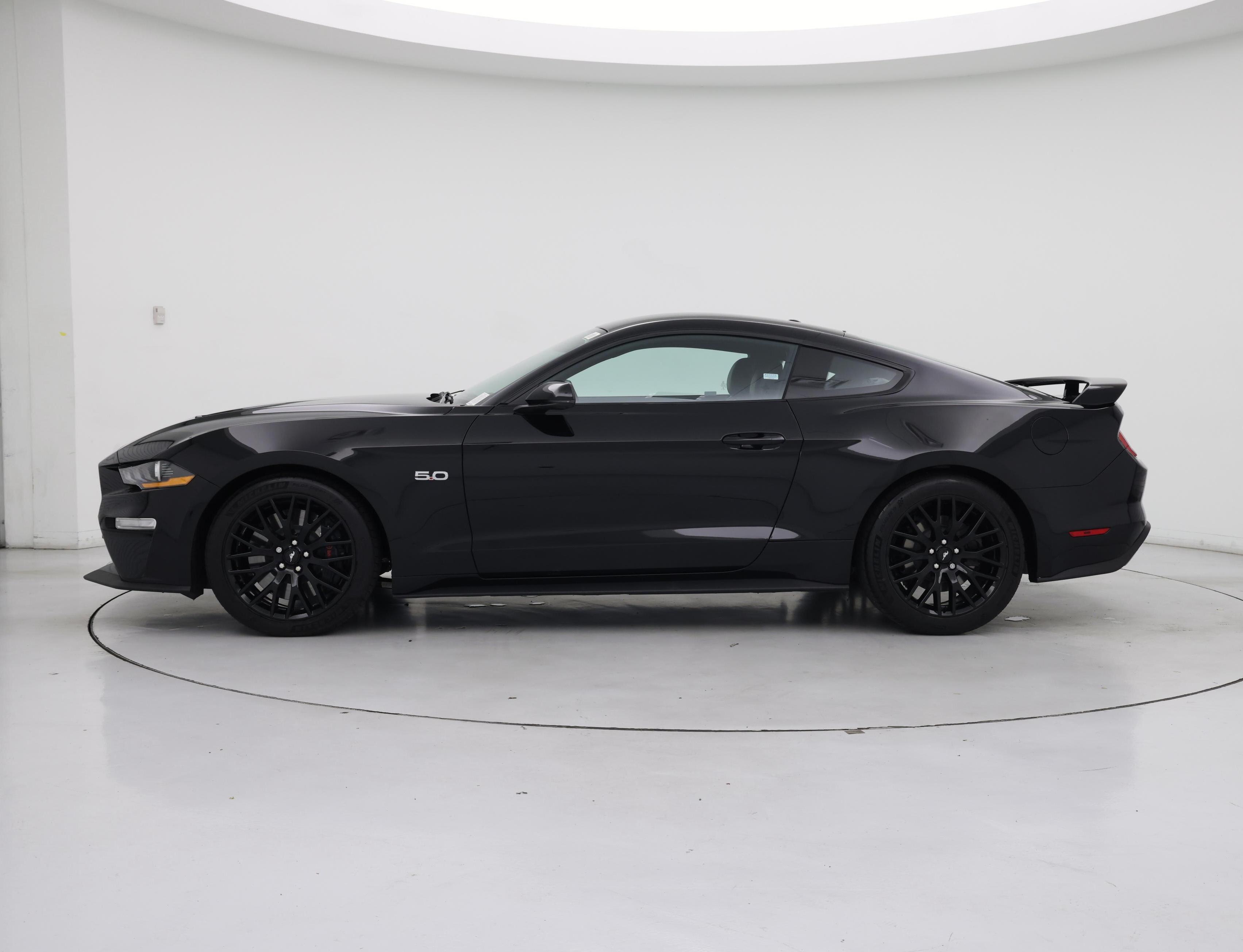 Thumbnail: 2019 Ford Mustang - 3