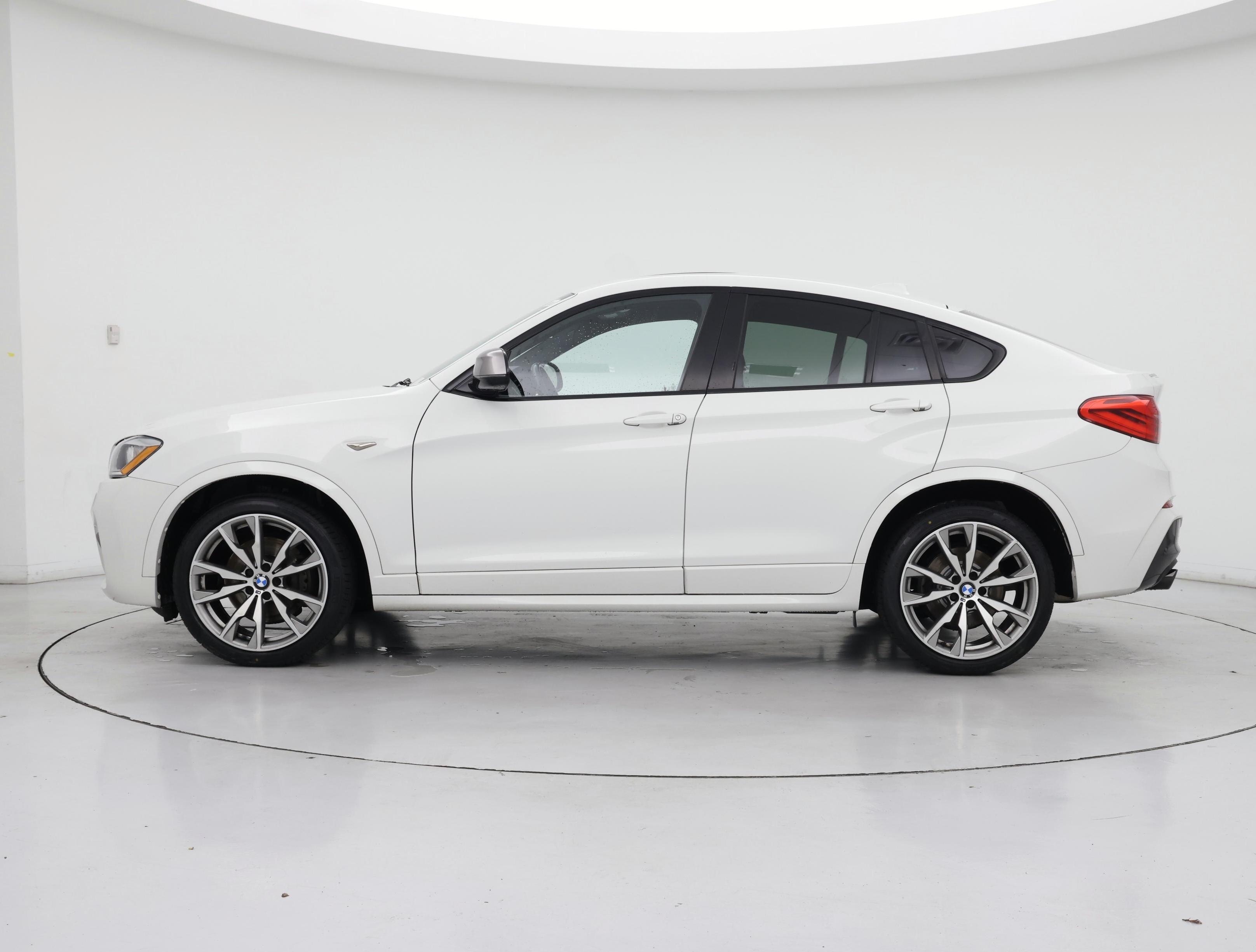 Thumbnail: 2017 BMW X4 - 3