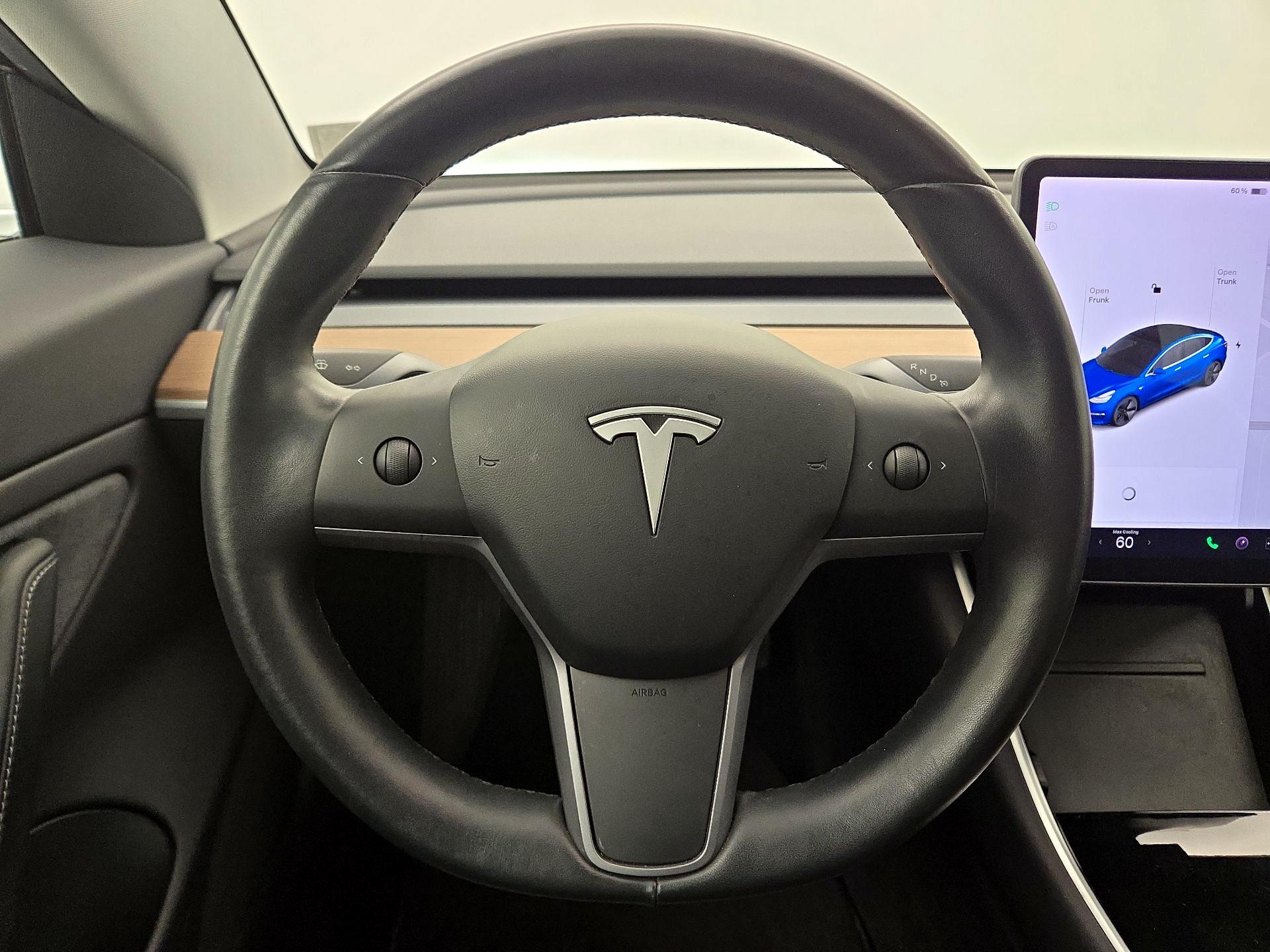 Thumbnail: 2019 Tesla Model 3 - 10