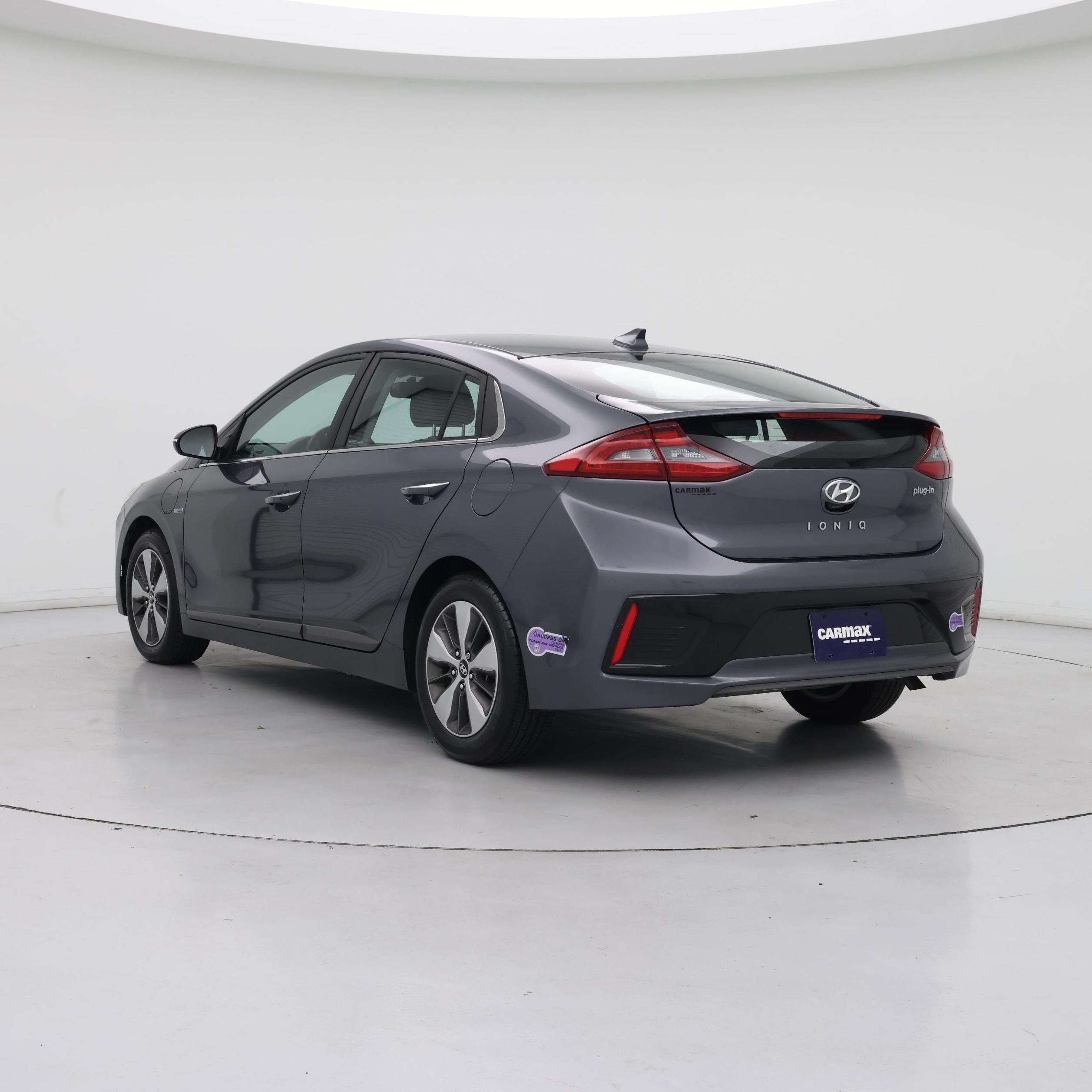 Thumbnail: 2018 Hyundai Ioniq - 2