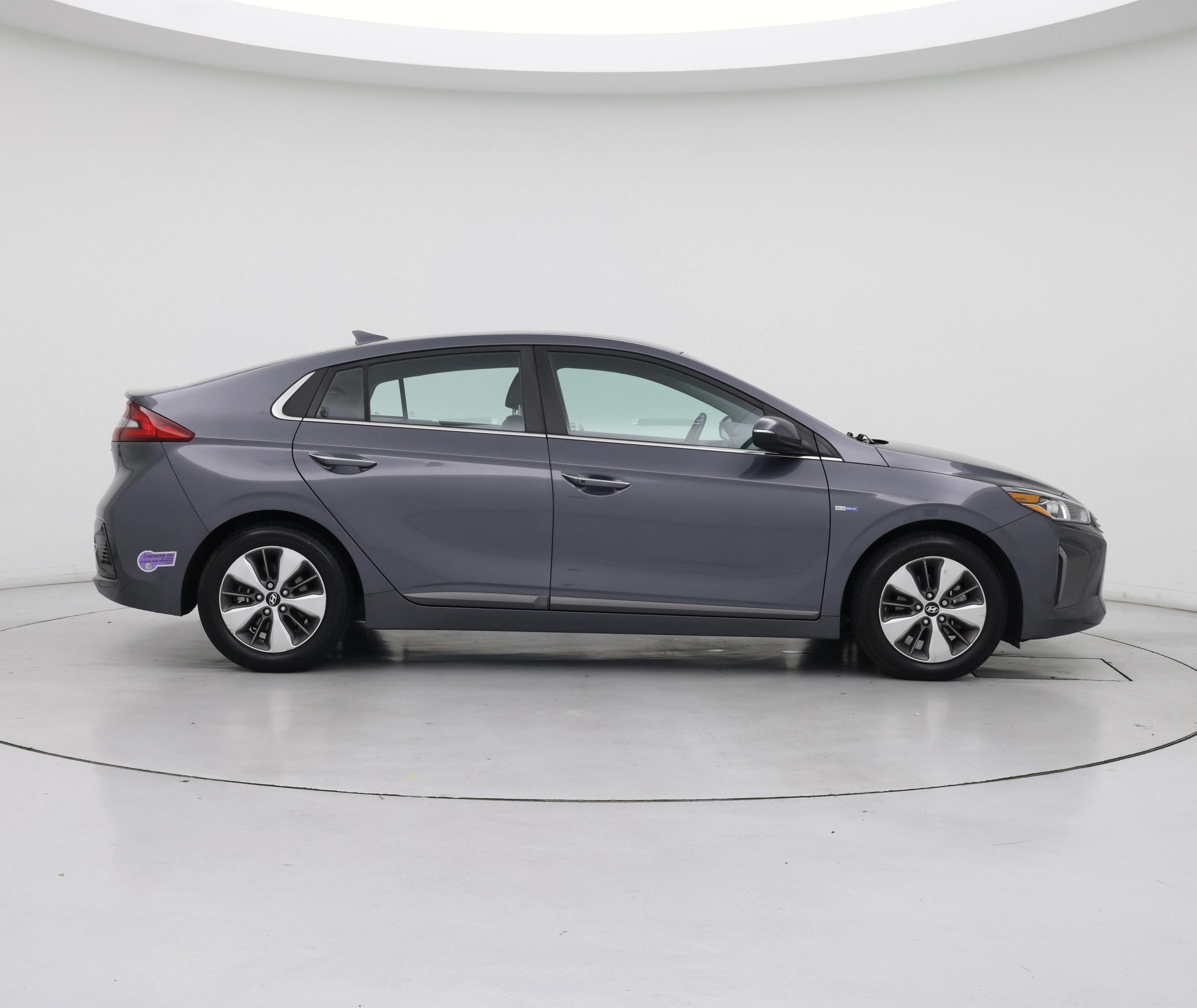 Thumbnail: 2018 Hyundai Ioniq - 7