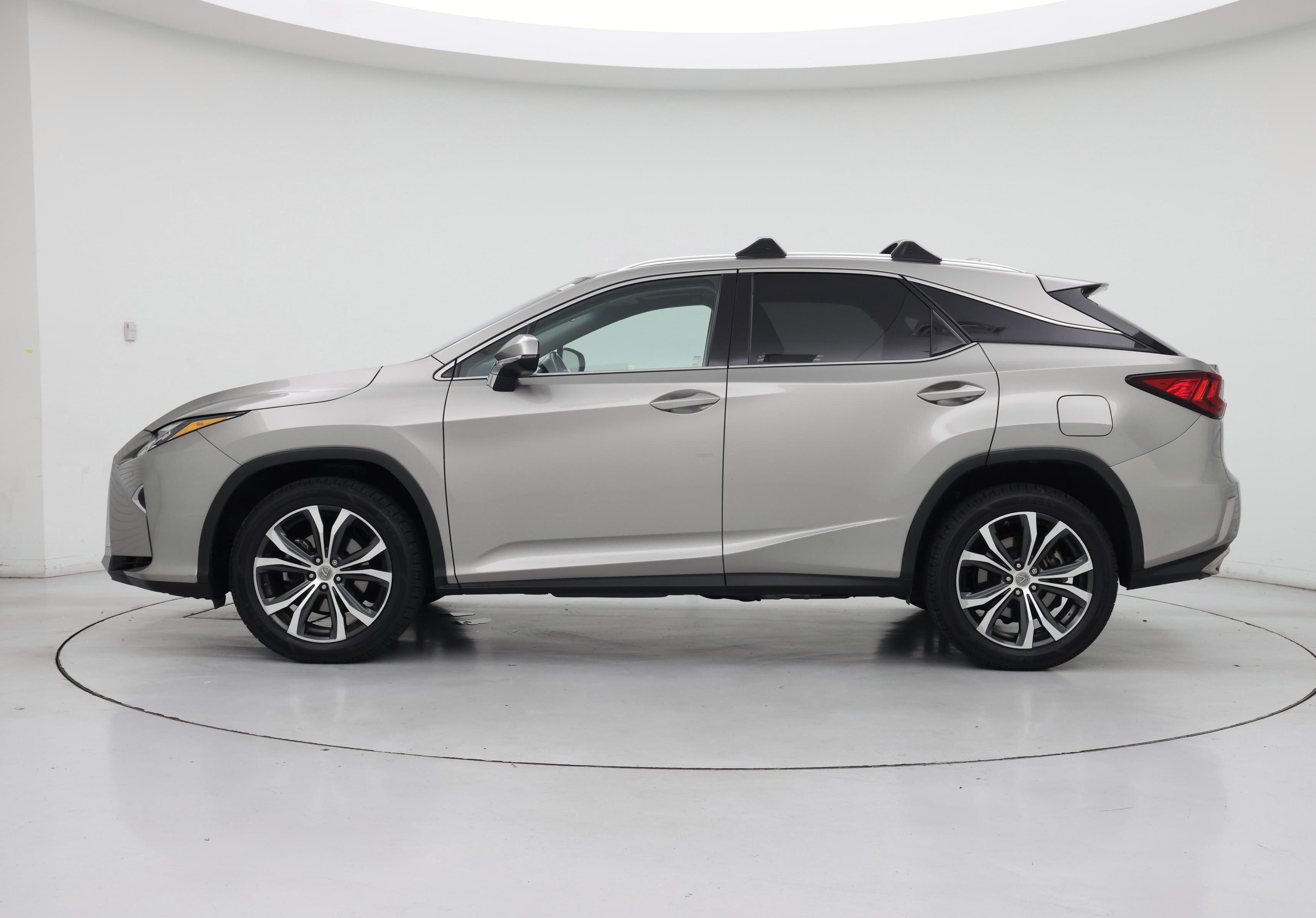 Thumbnail: 2017 Lexus RX - 3