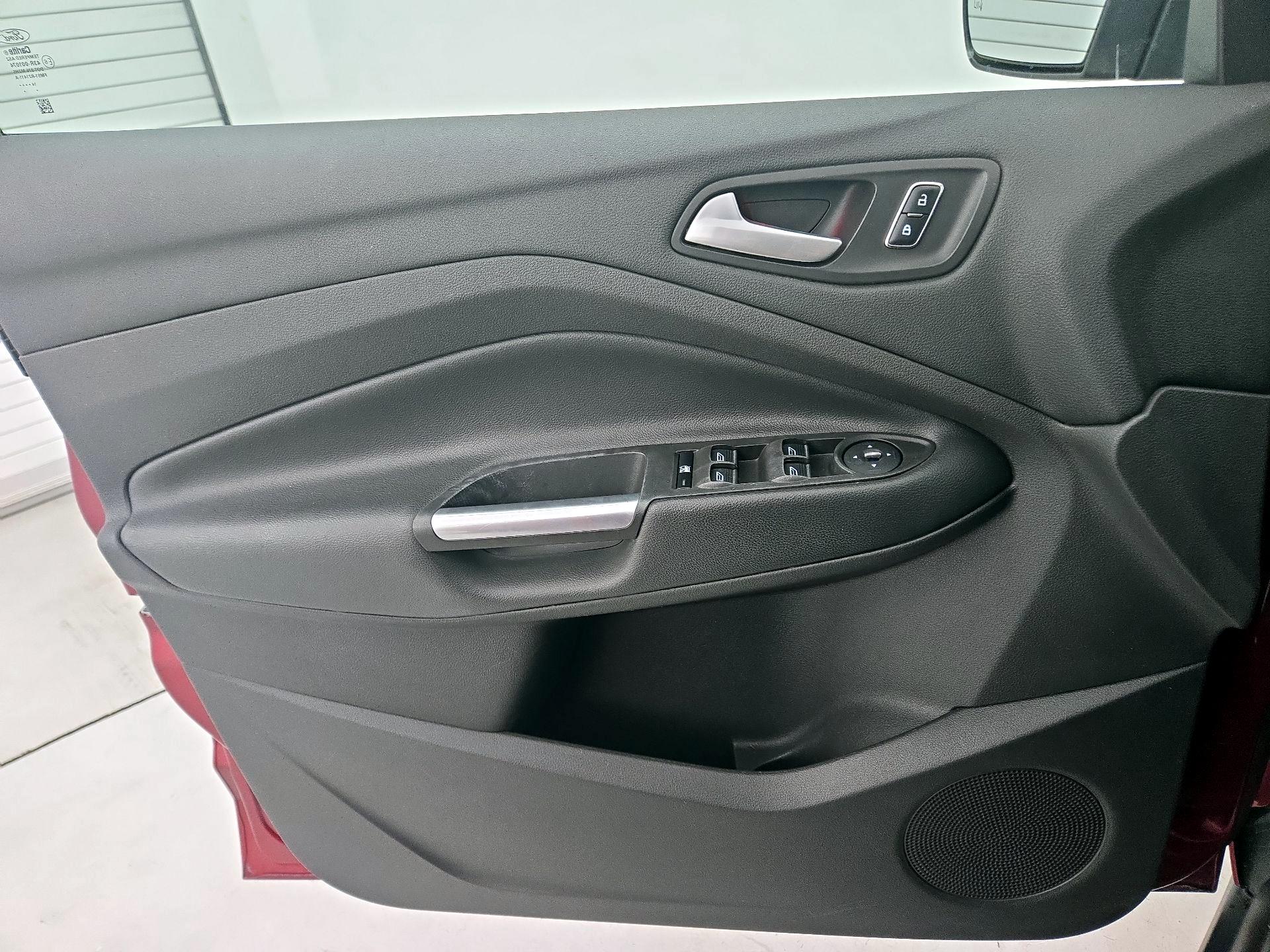 Thumbnail: 2015 Ford C-Max - 12
