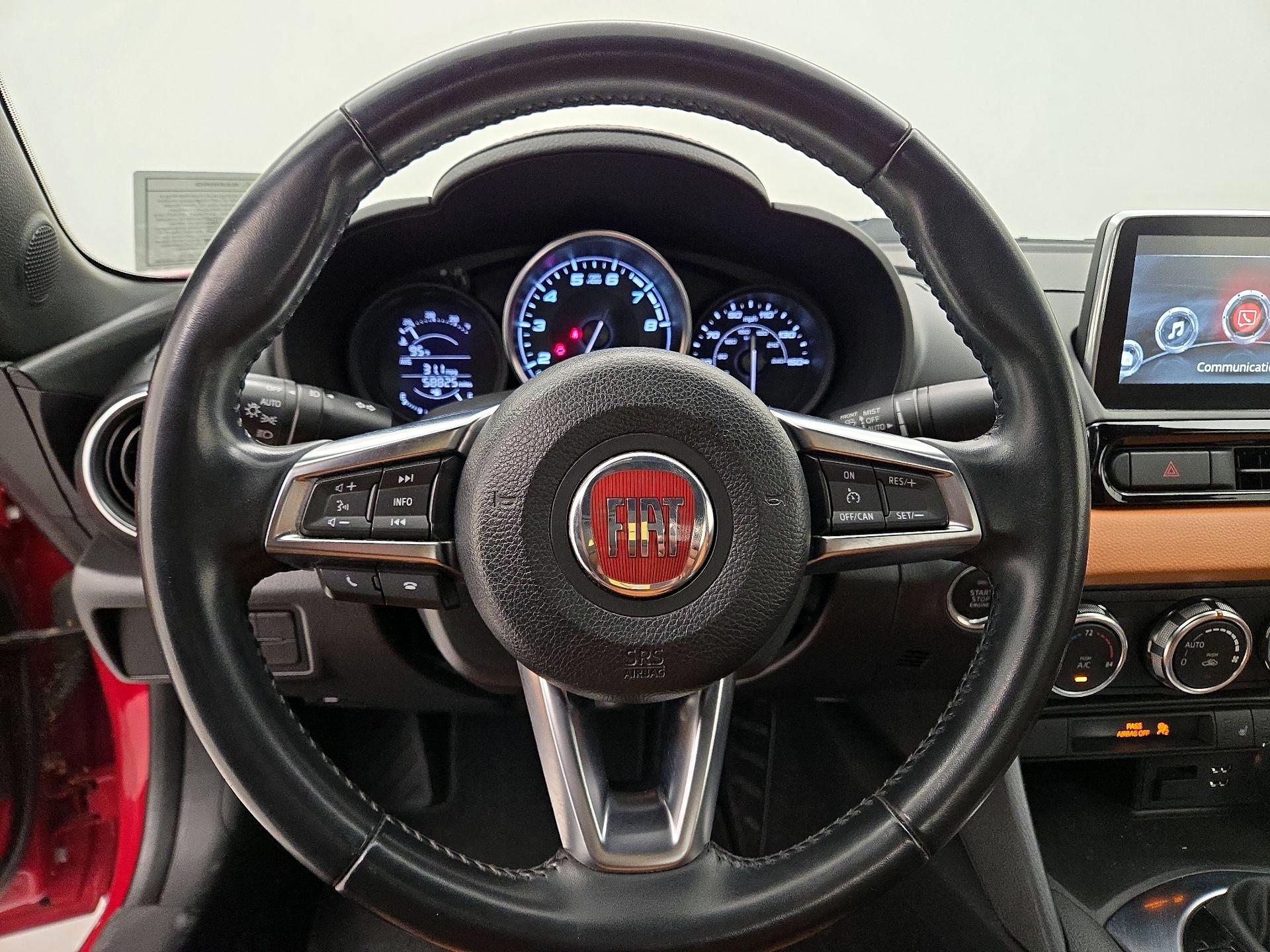 Thumbnail: 2017 Fiat 124 Spider - 10
