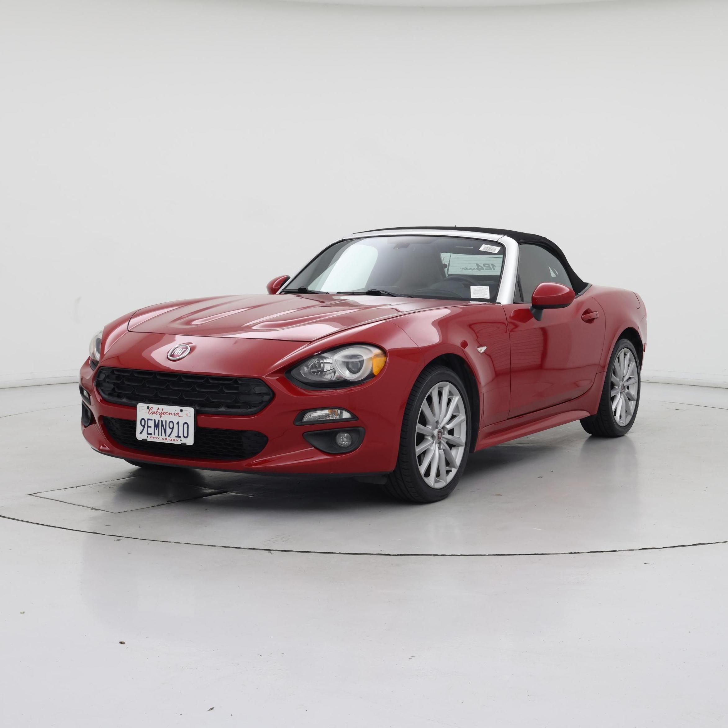 Thumbnail: 2017 Fiat 124 Spider - 4