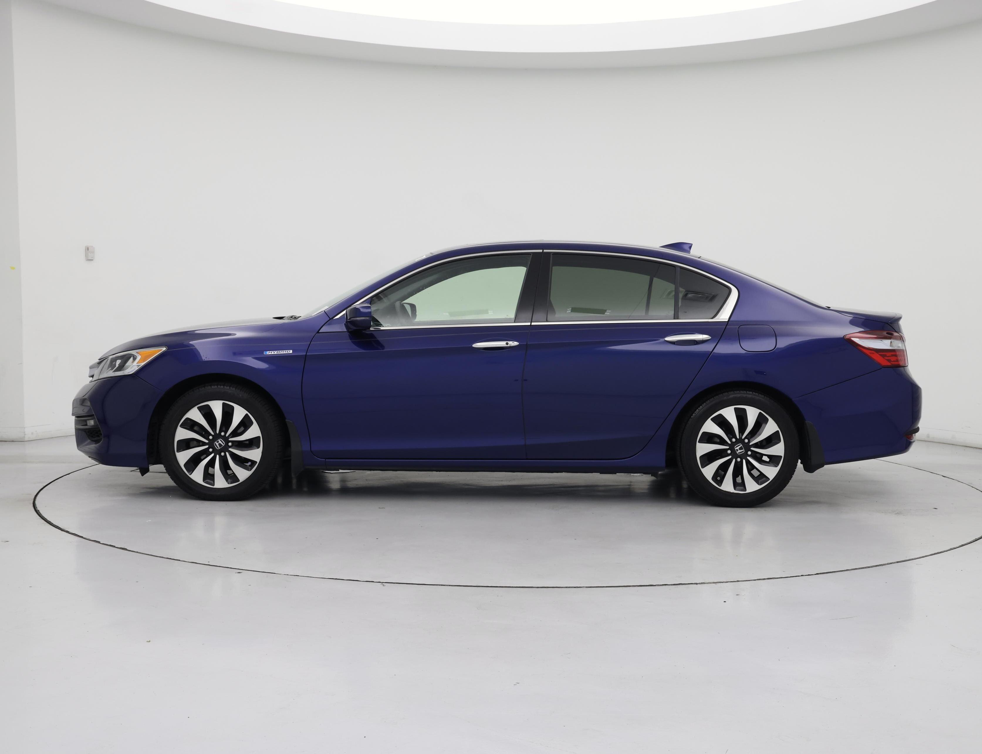 Thumbnail: 2017 Honda Accord - 3