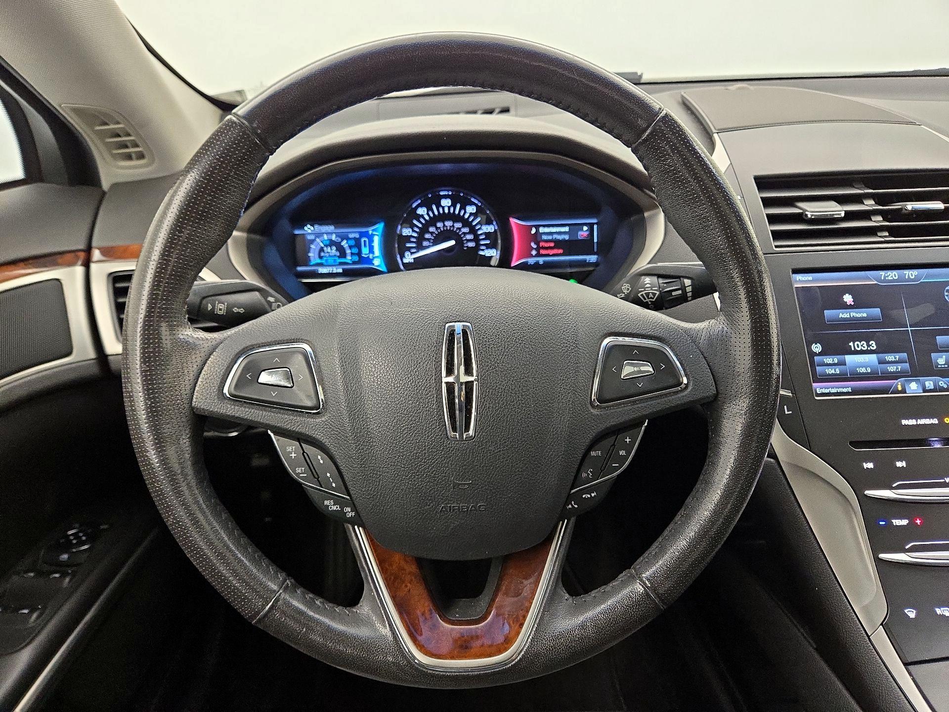 Thumbnail: 2014 Lincoln MKZ - 10