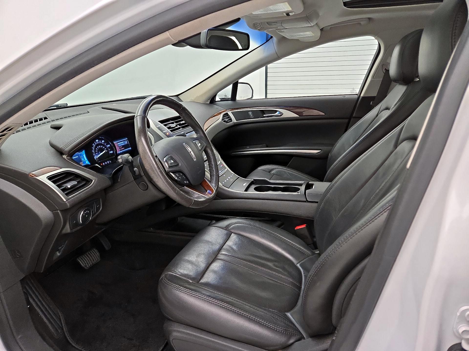 Thumbnail: 2014 Lincoln MKZ - 11
