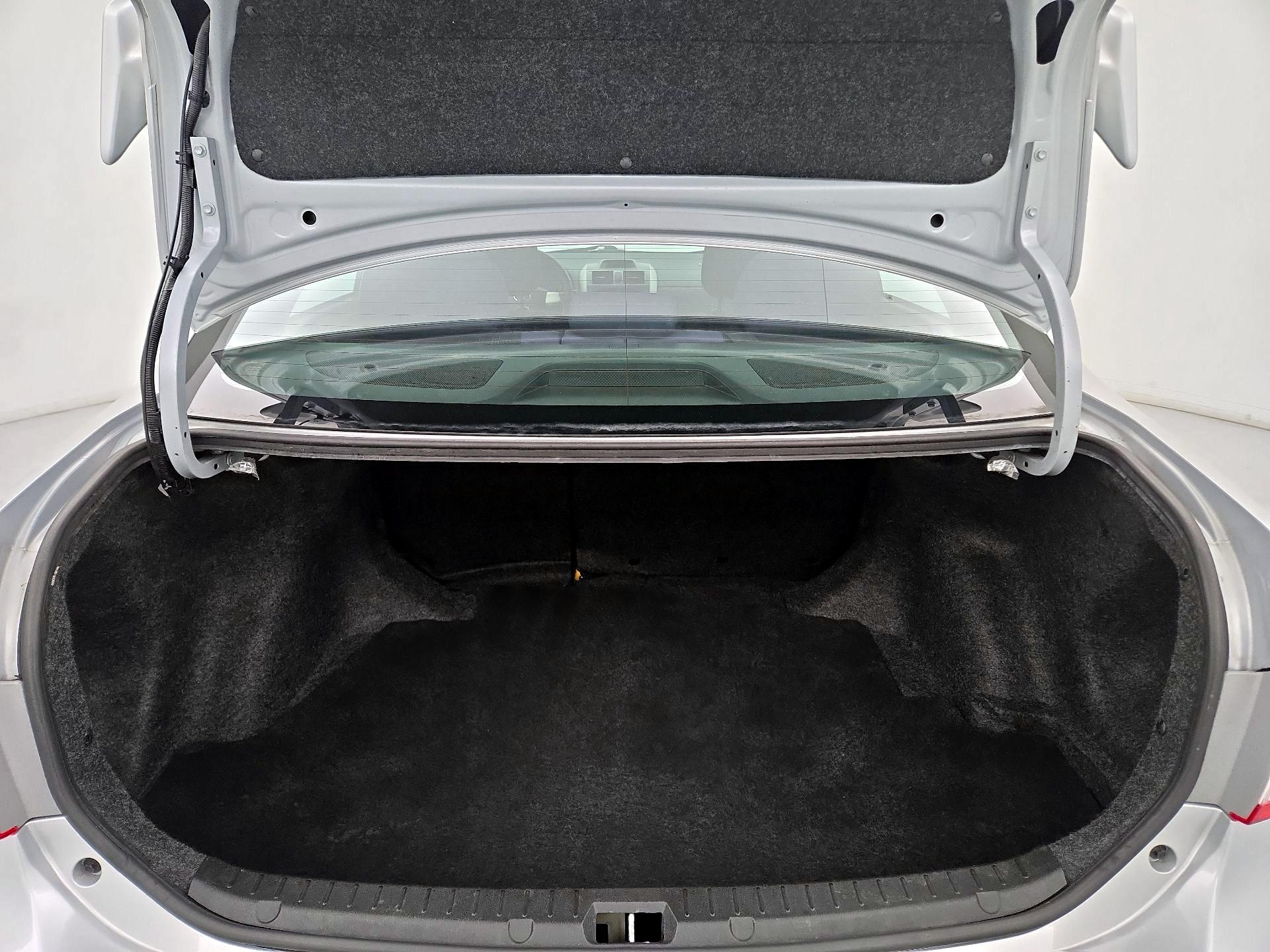 Thumbnail: 2013 Toyota Corolla - 19