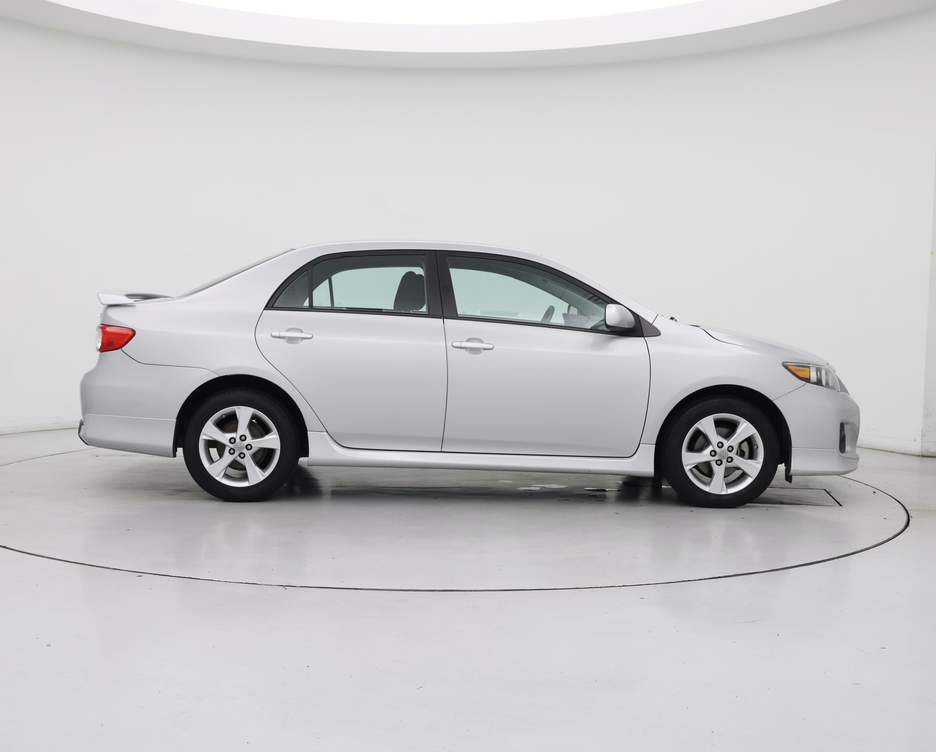 Thumbnail: 2013 Toyota Corolla - 7