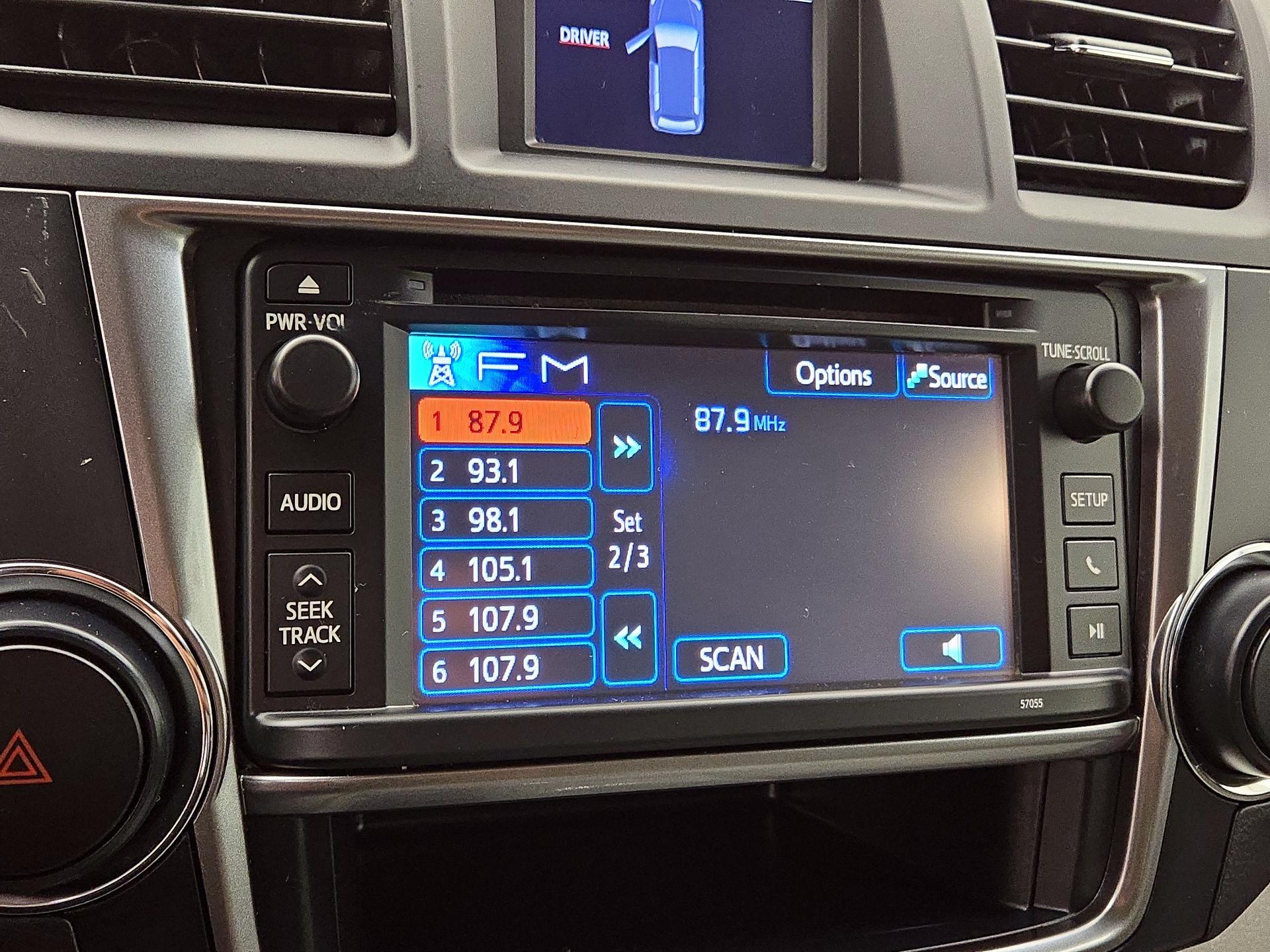 Thumbnail: 2013 Toyota Highlander - 15