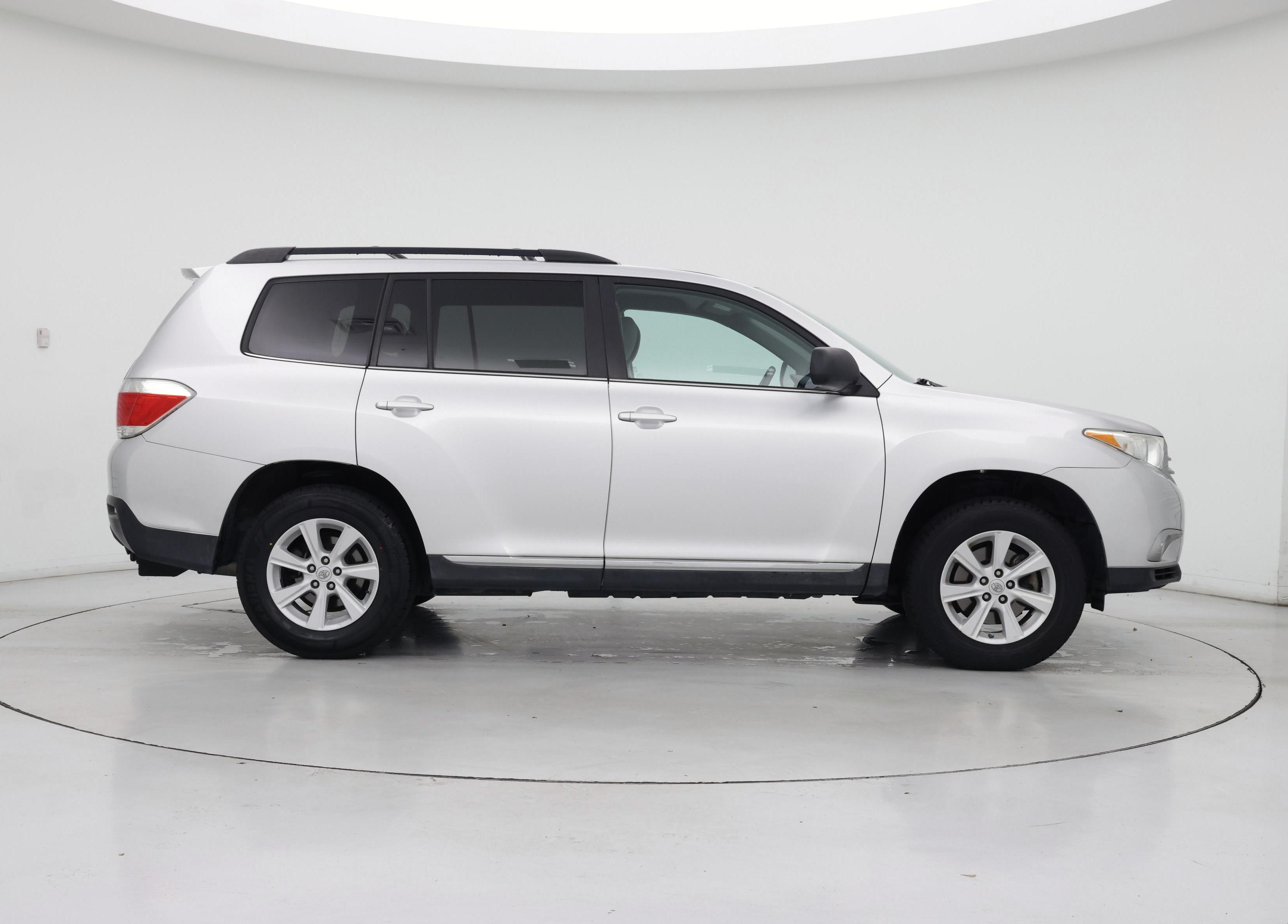 Thumbnail: 2013 Toyota Highlander - 7