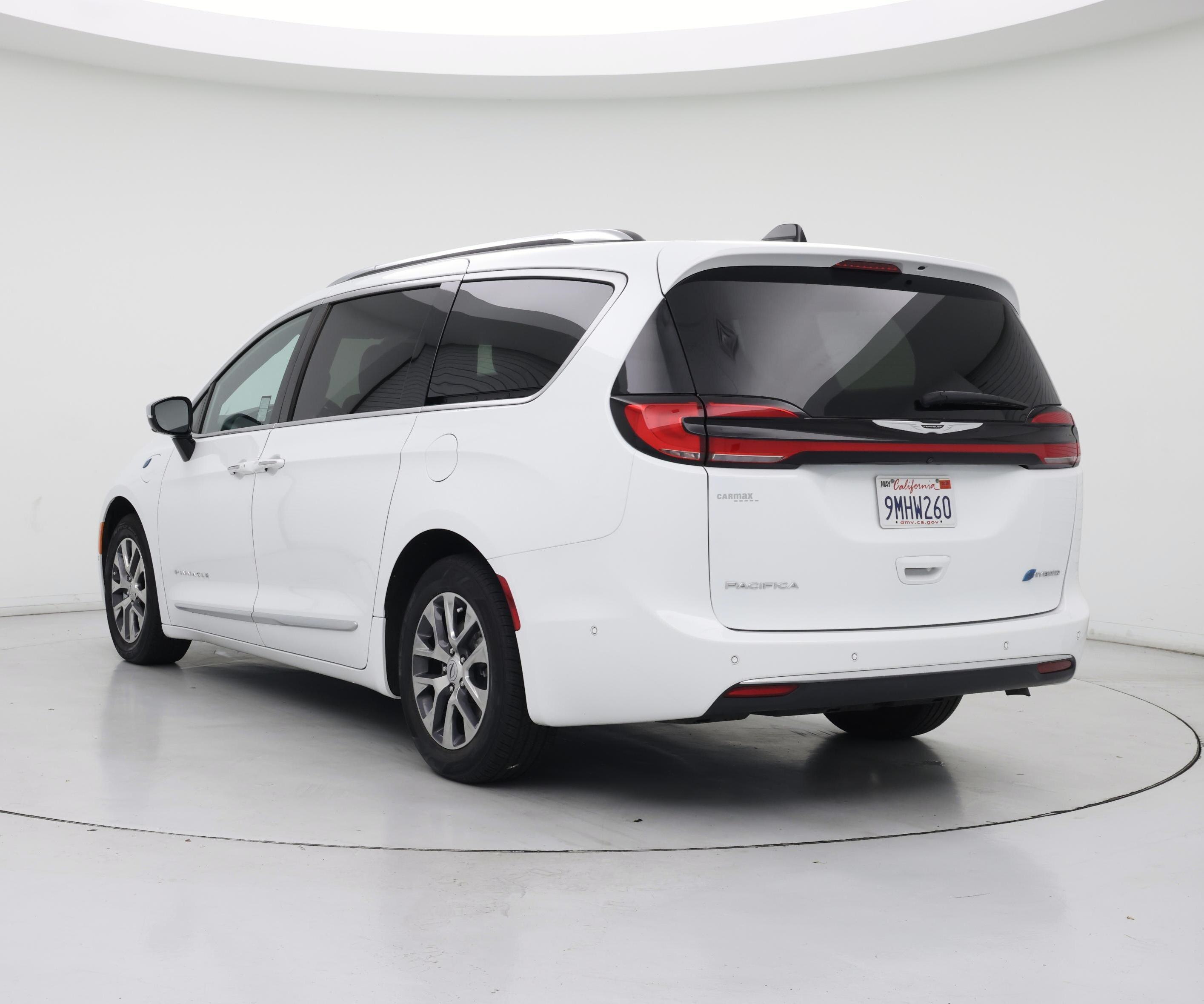 Thumbnail: 2023 Chrysler Pacifica - 2