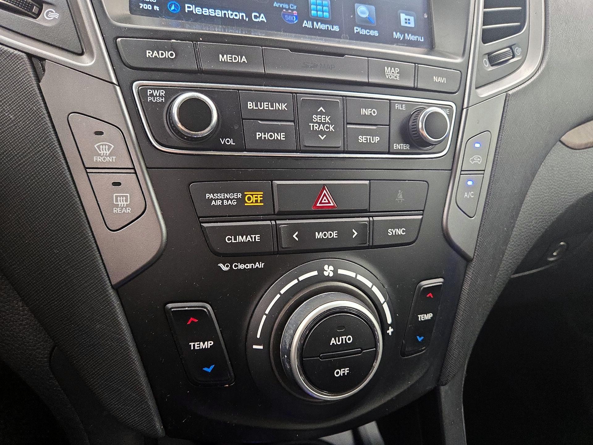 Thumbnail: 2018 Hyundai Santa Fe - 17