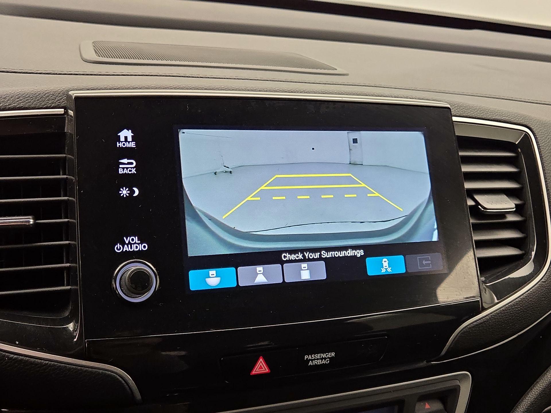 Thumbnail: 2019 Honda Pilot - 15