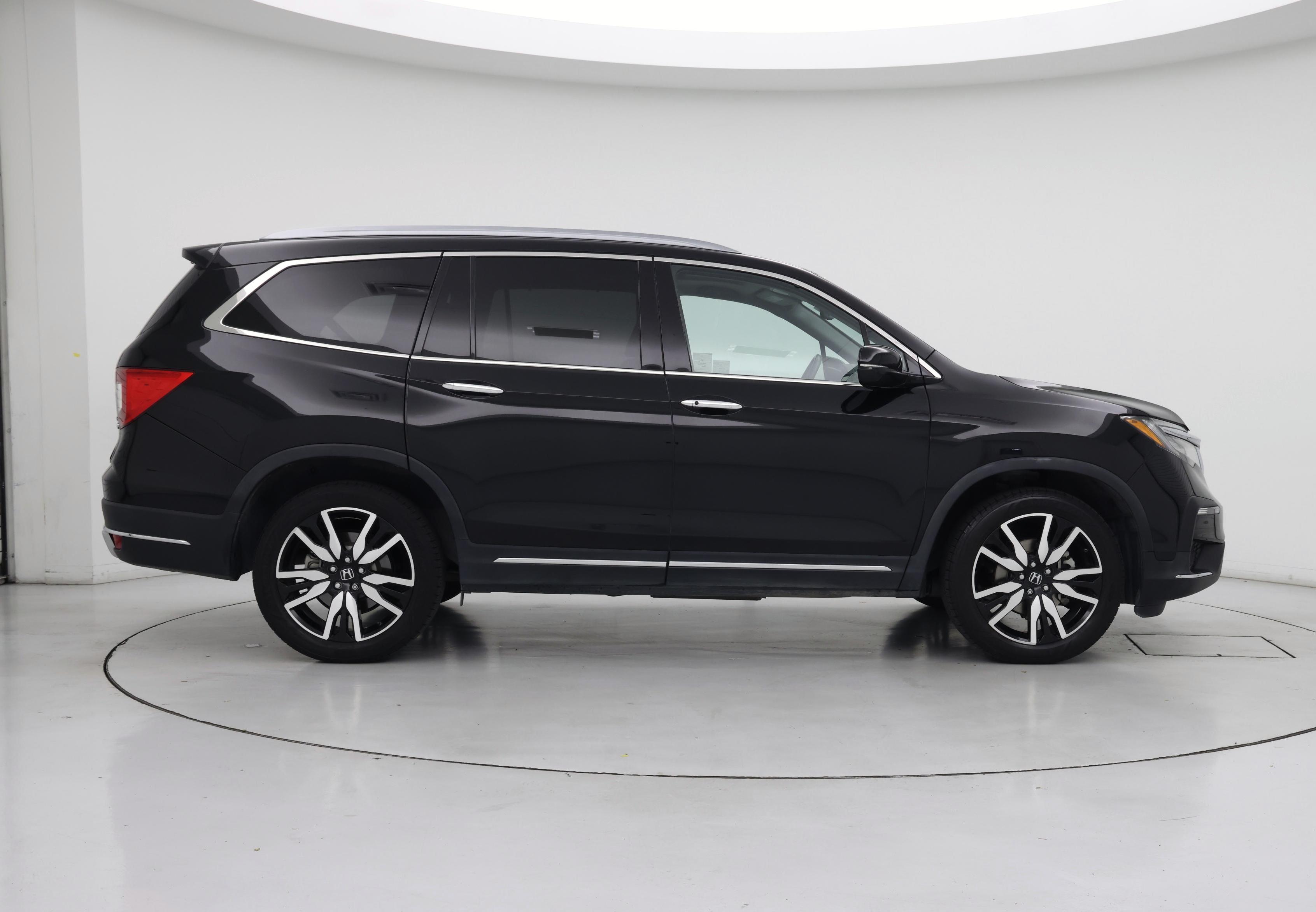 Thumbnail: 2019 Honda Pilot - 7