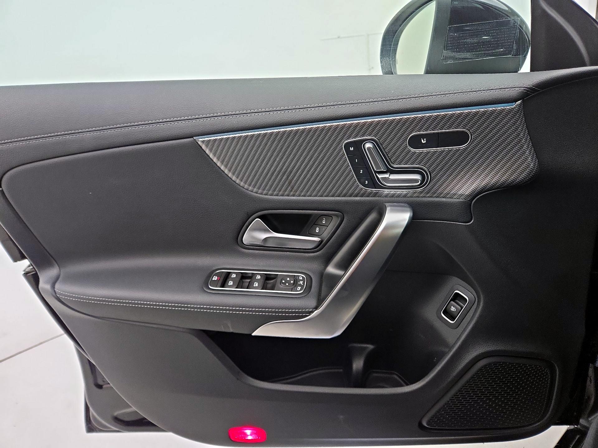 Thumbnail: 2025 Mercedes-Benz CLA - 12