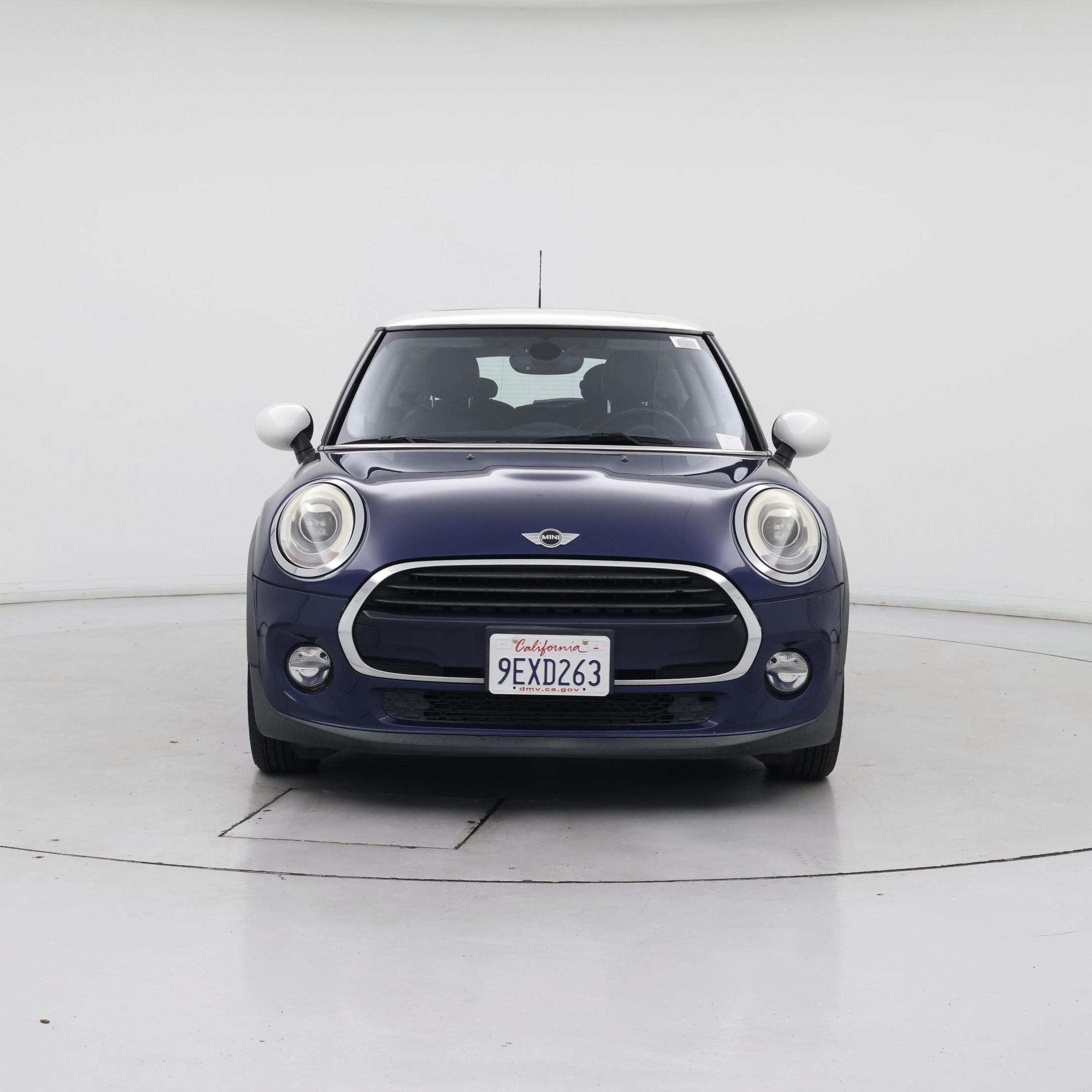 Thumbnail: 2017 MINI Cooper Hardtop - 5
