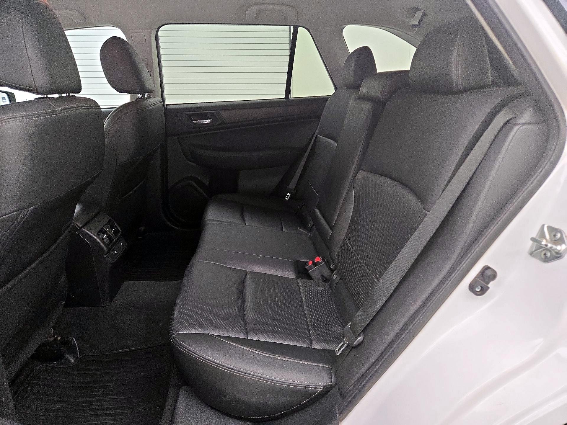 Thumbnail: 2015 Subaru Outback - 19