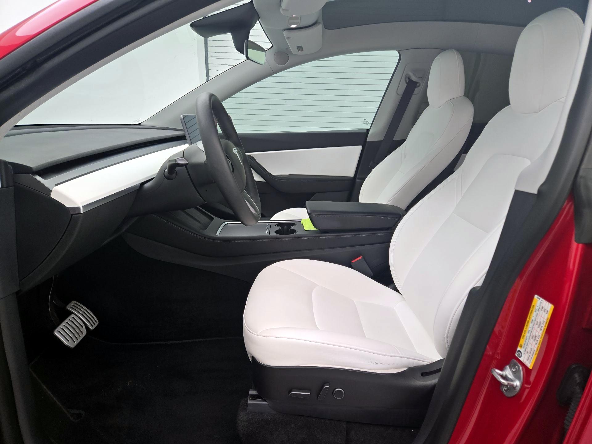 Thumbnail: 2022 Tesla Model Y - 11
