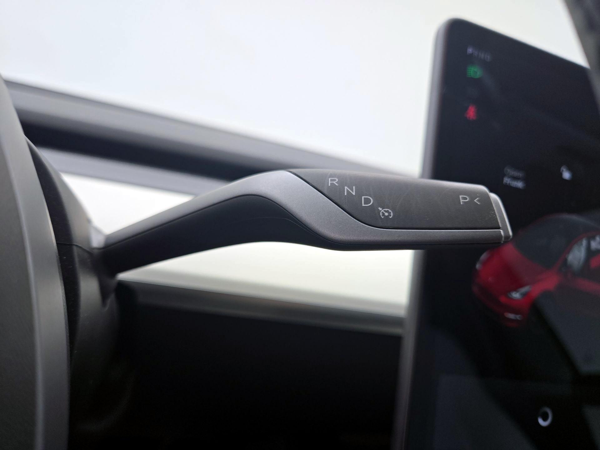 Thumbnail: 2022 Tesla Model Y - 17