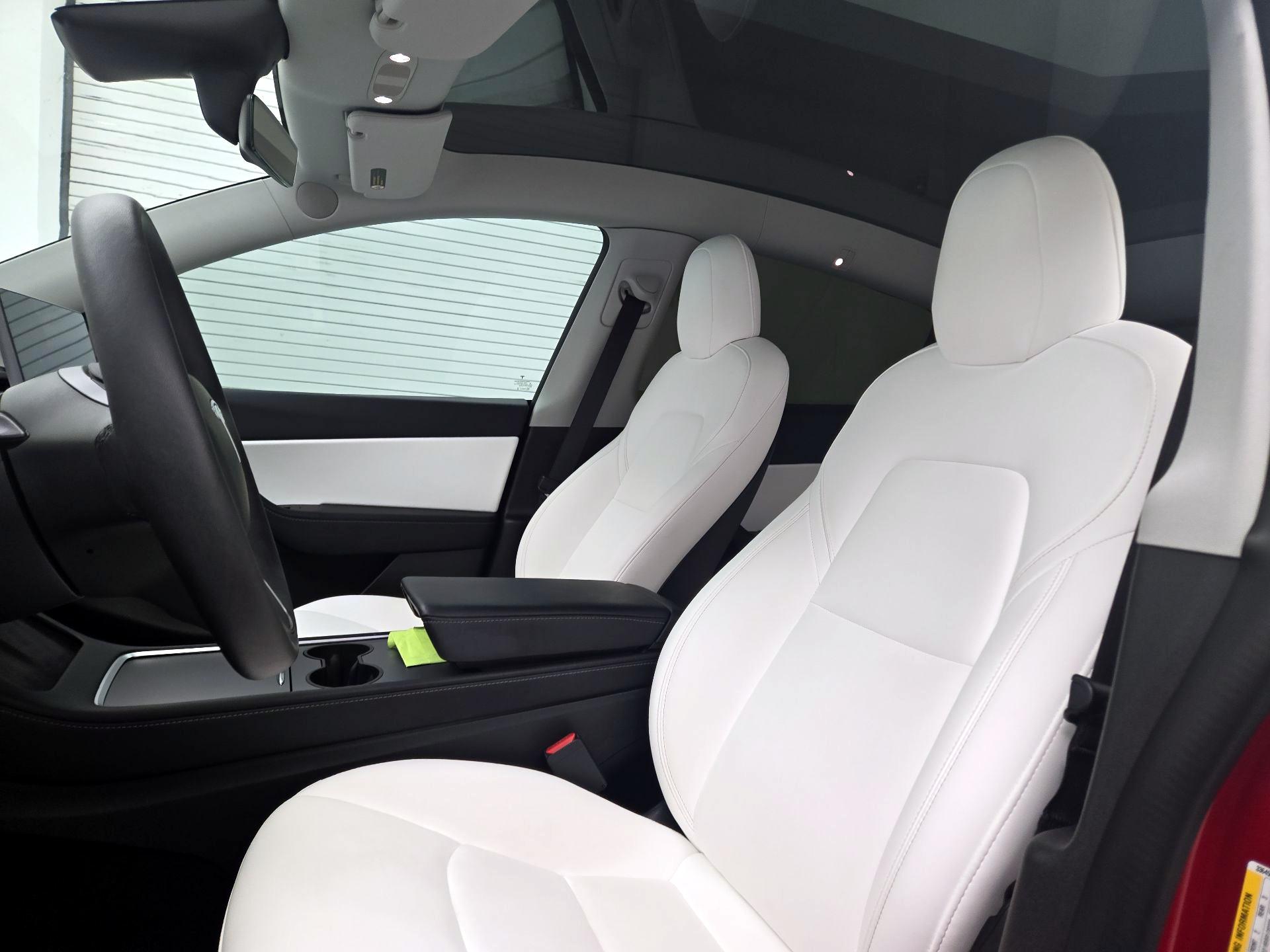 Thumbnail: 2022 Tesla Model Y - 18