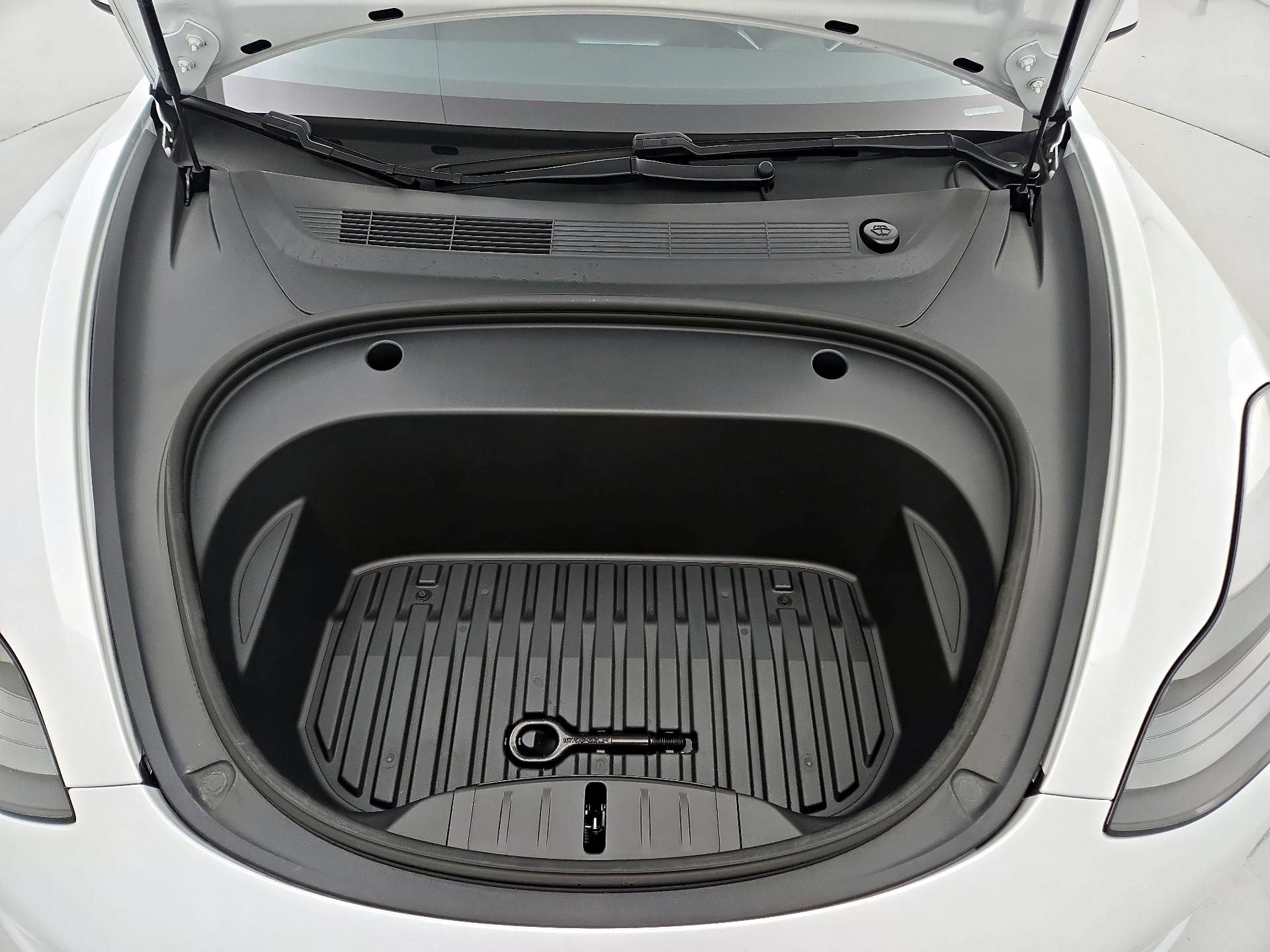 Thumbnail: 2021 Tesla Model 3 - 19
