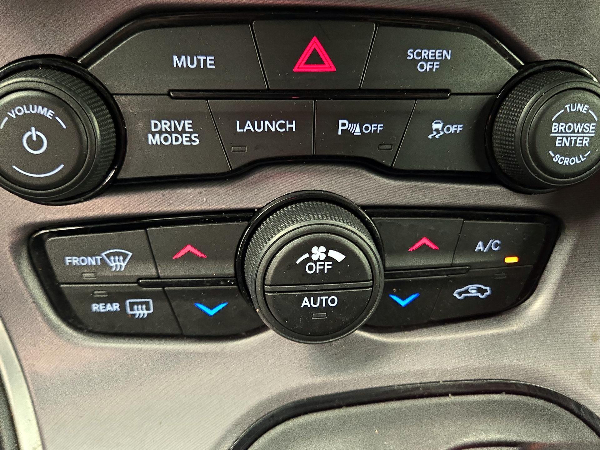 Thumbnail: 2019 Dodge Challenger - 17