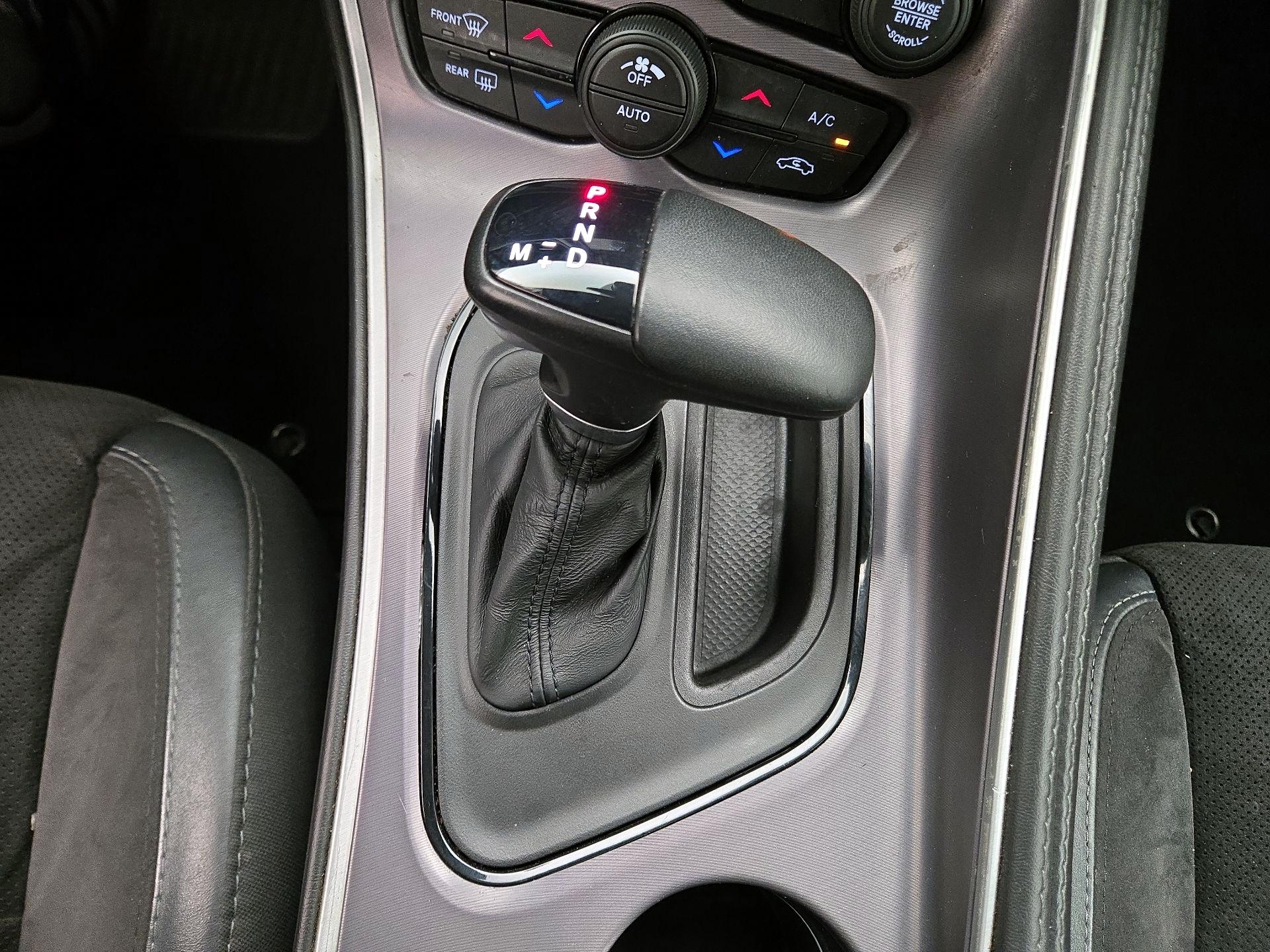 Thumbnail: 2019 Dodge Challenger - 18