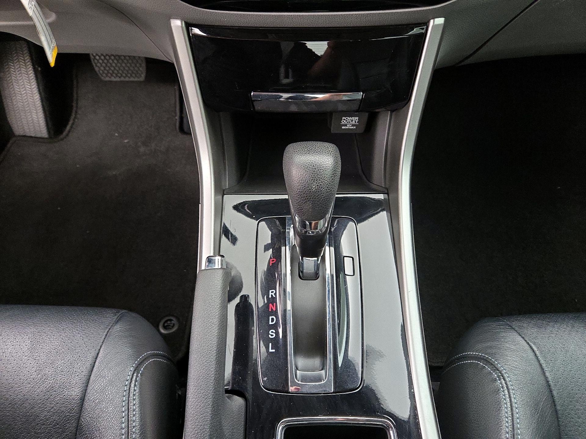 Thumbnail: 2016 Honda Accord - 15
