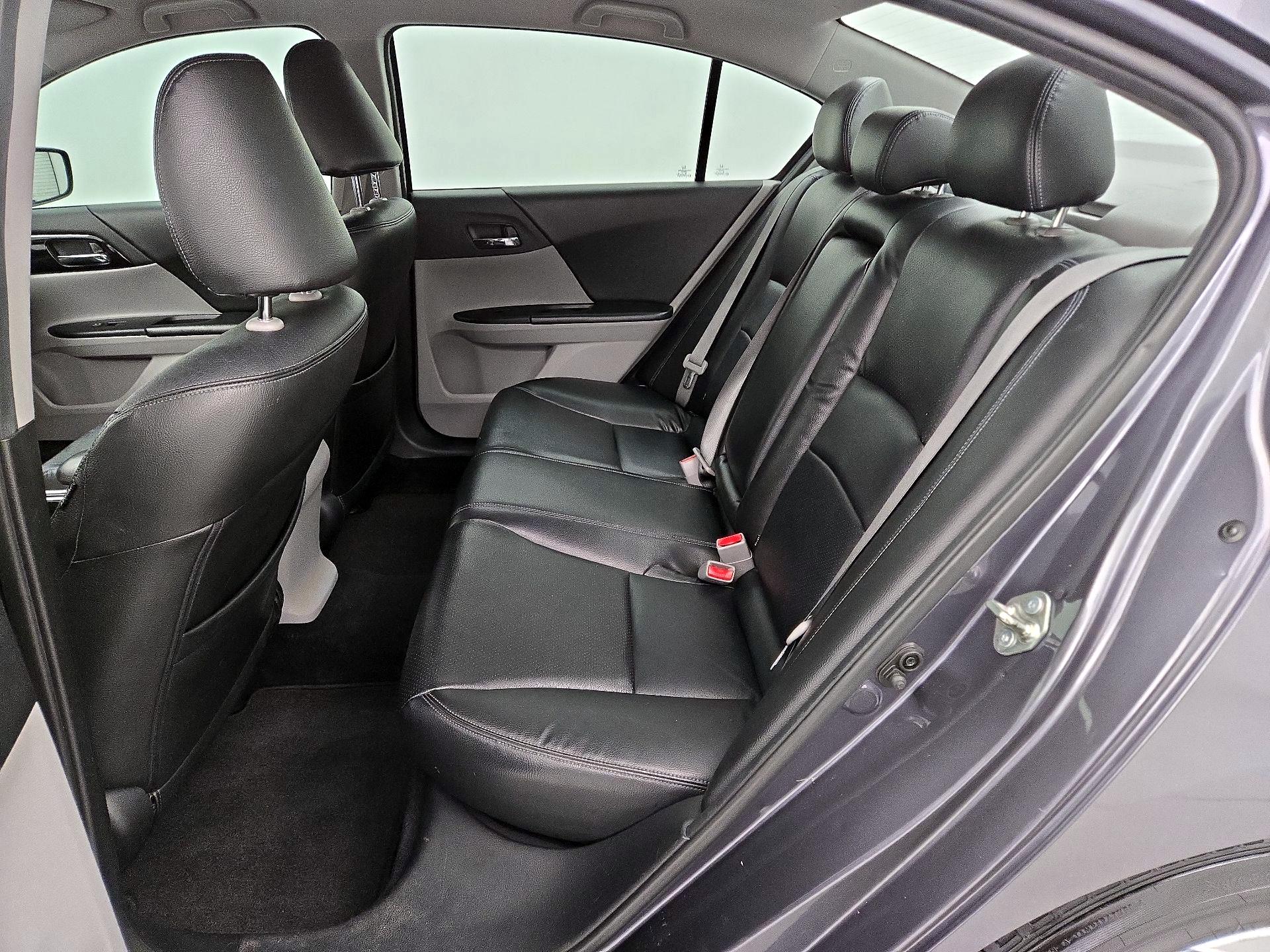 Thumbnail: 2016 Honda Accord - 17