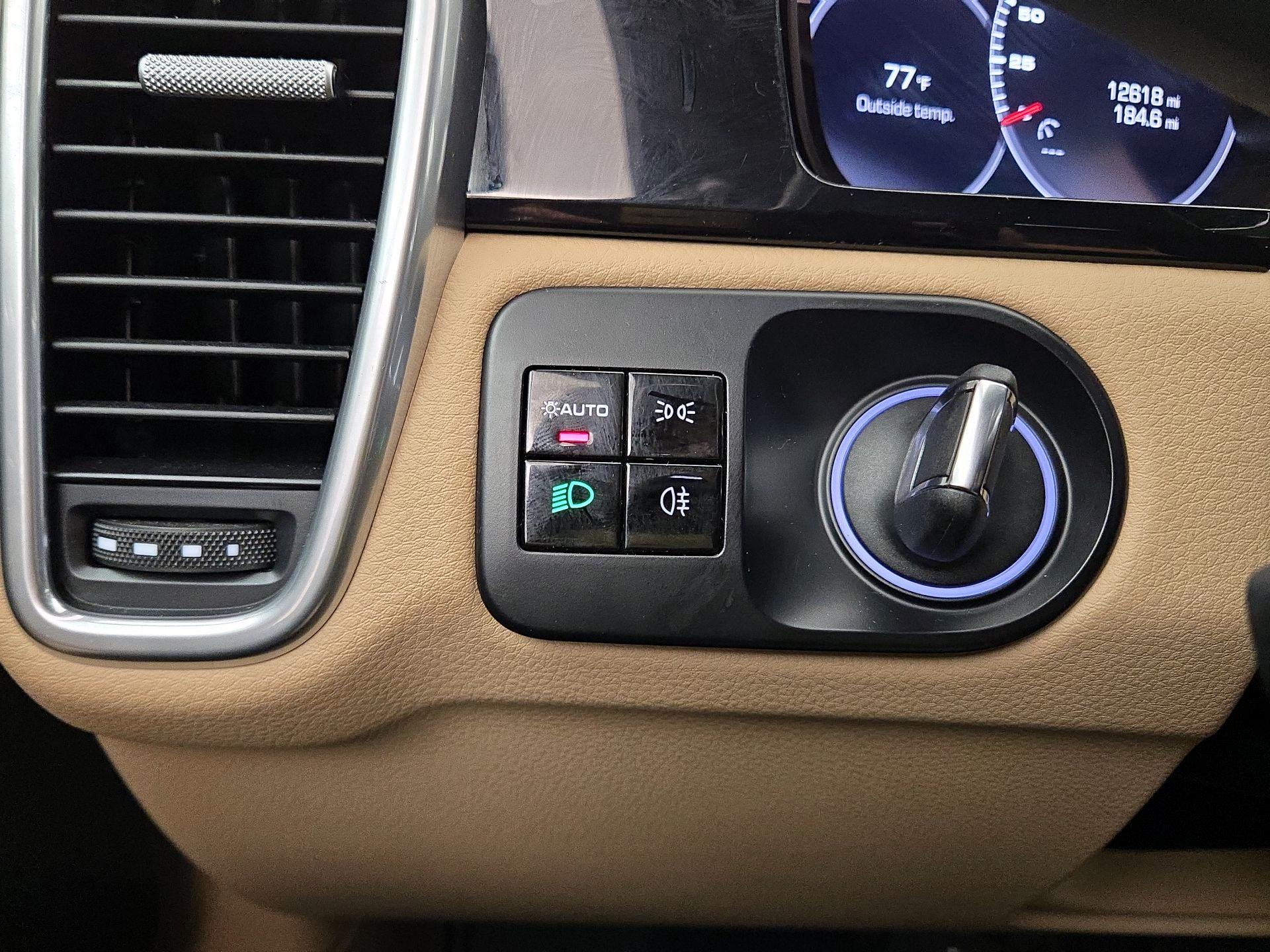 Thumbnail: 2019 Porsche Cayenne - 13