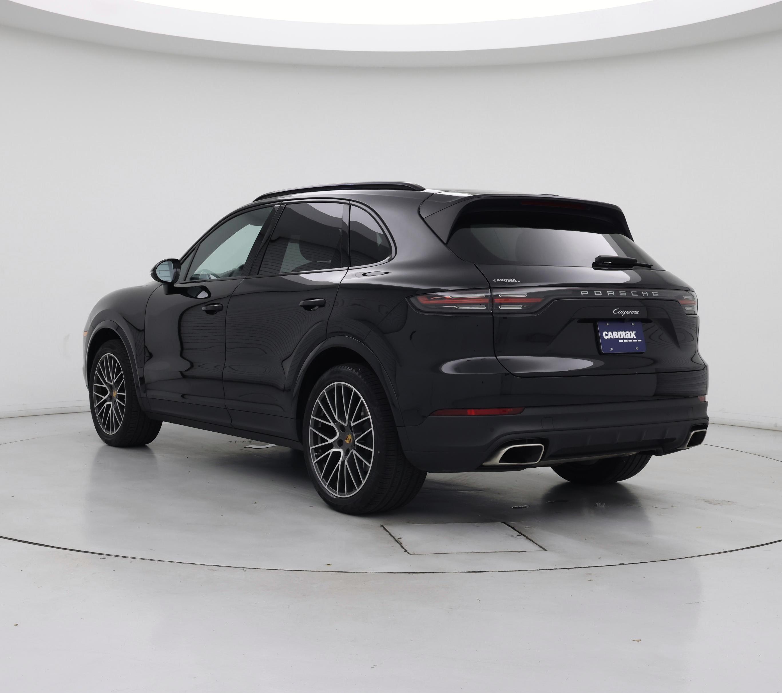 Thumbnail: 2019 Porsche Cayenne - 2