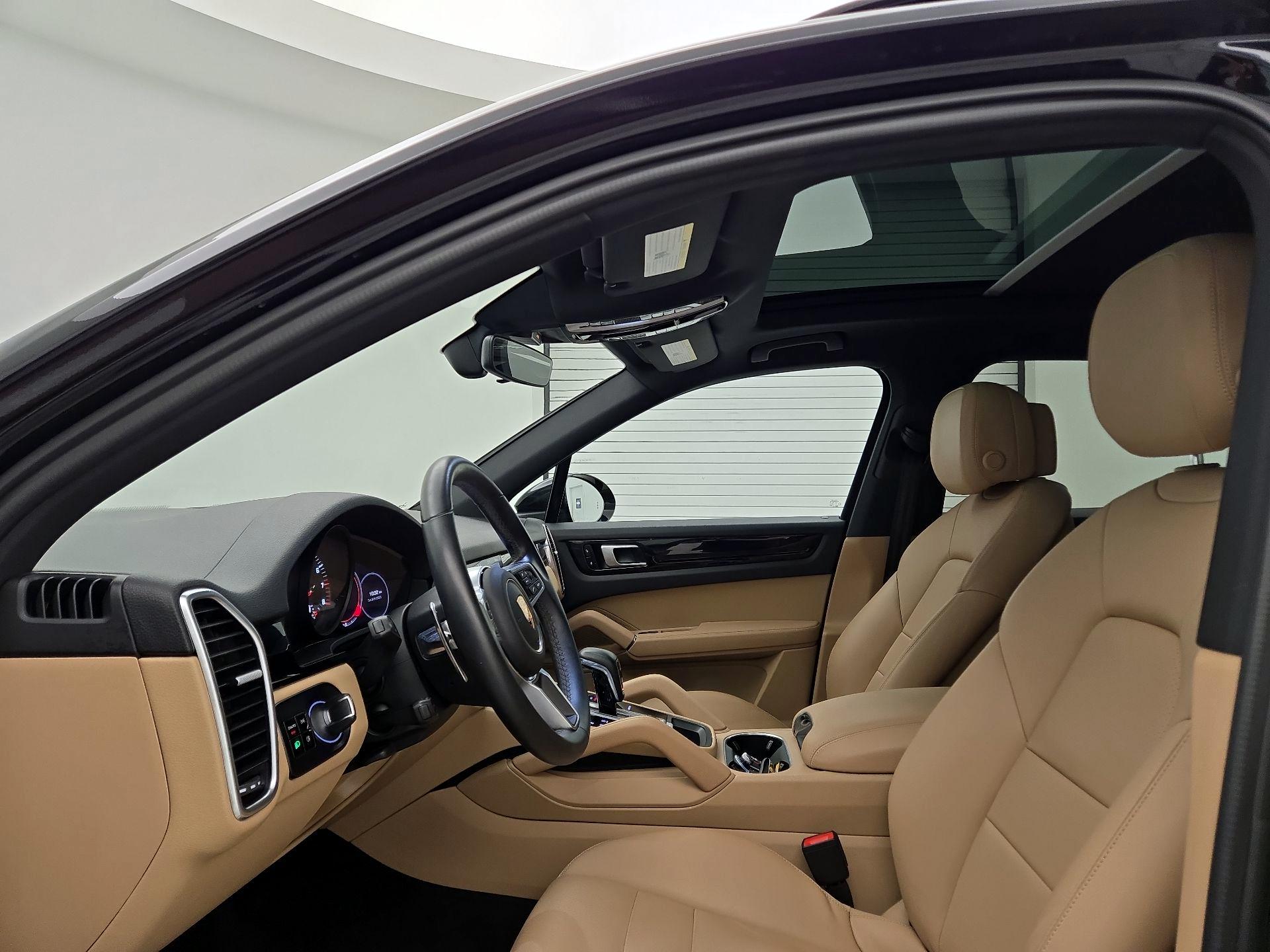 Thumbnail: 2019 Porsche Cayenne - 20