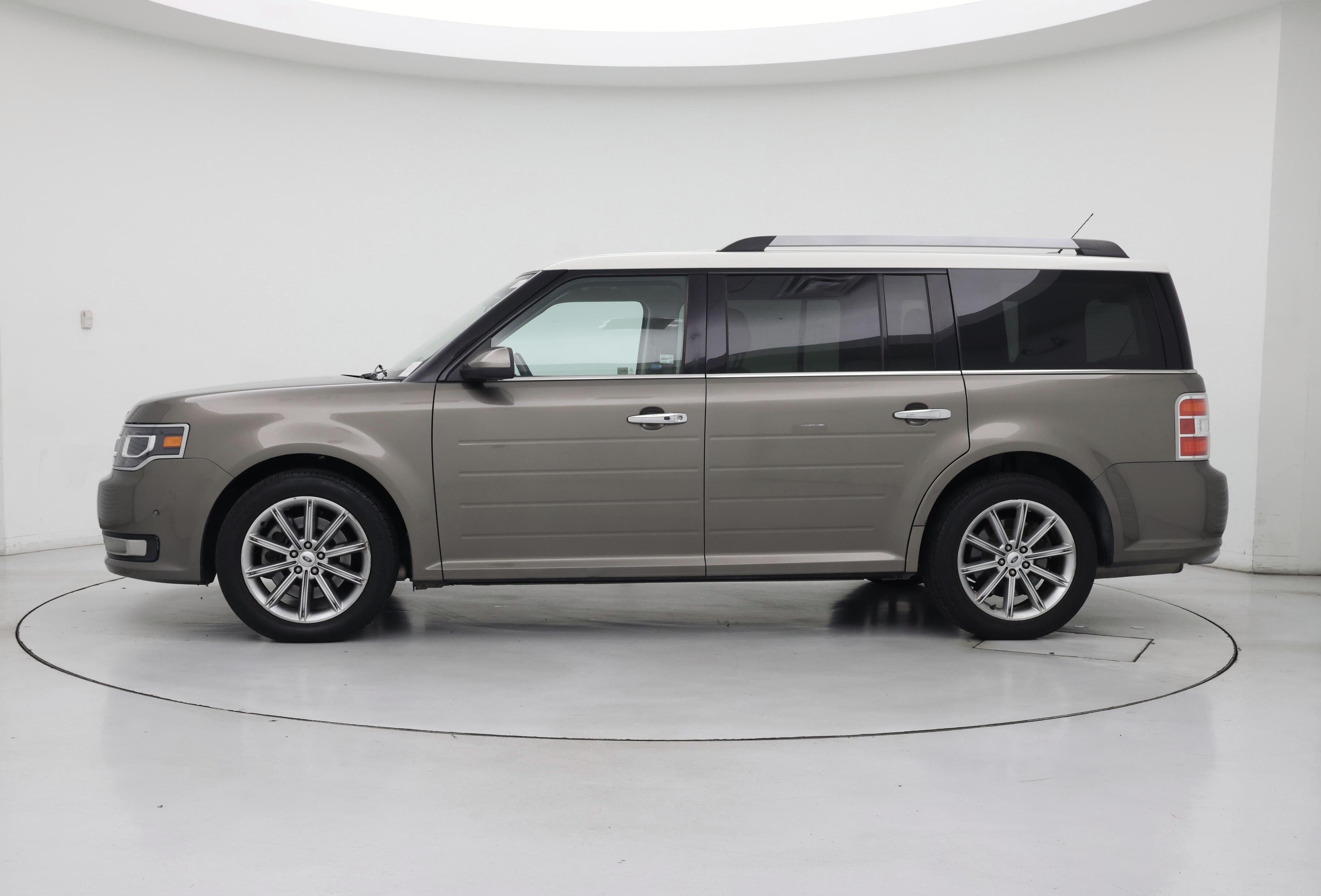 Thumbnail: 2014 Ford Flex - 3
