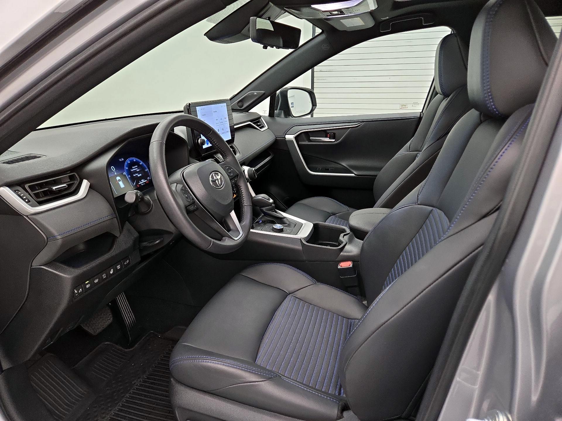 Thumbnail: 2023 Toyota RAV4 - 11