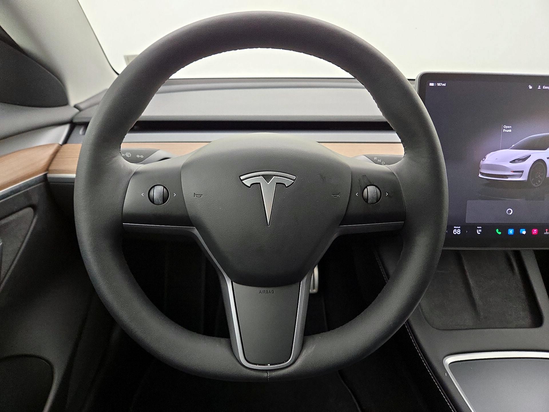 Thumbnail: 2022 Tesla Model 3 - 10