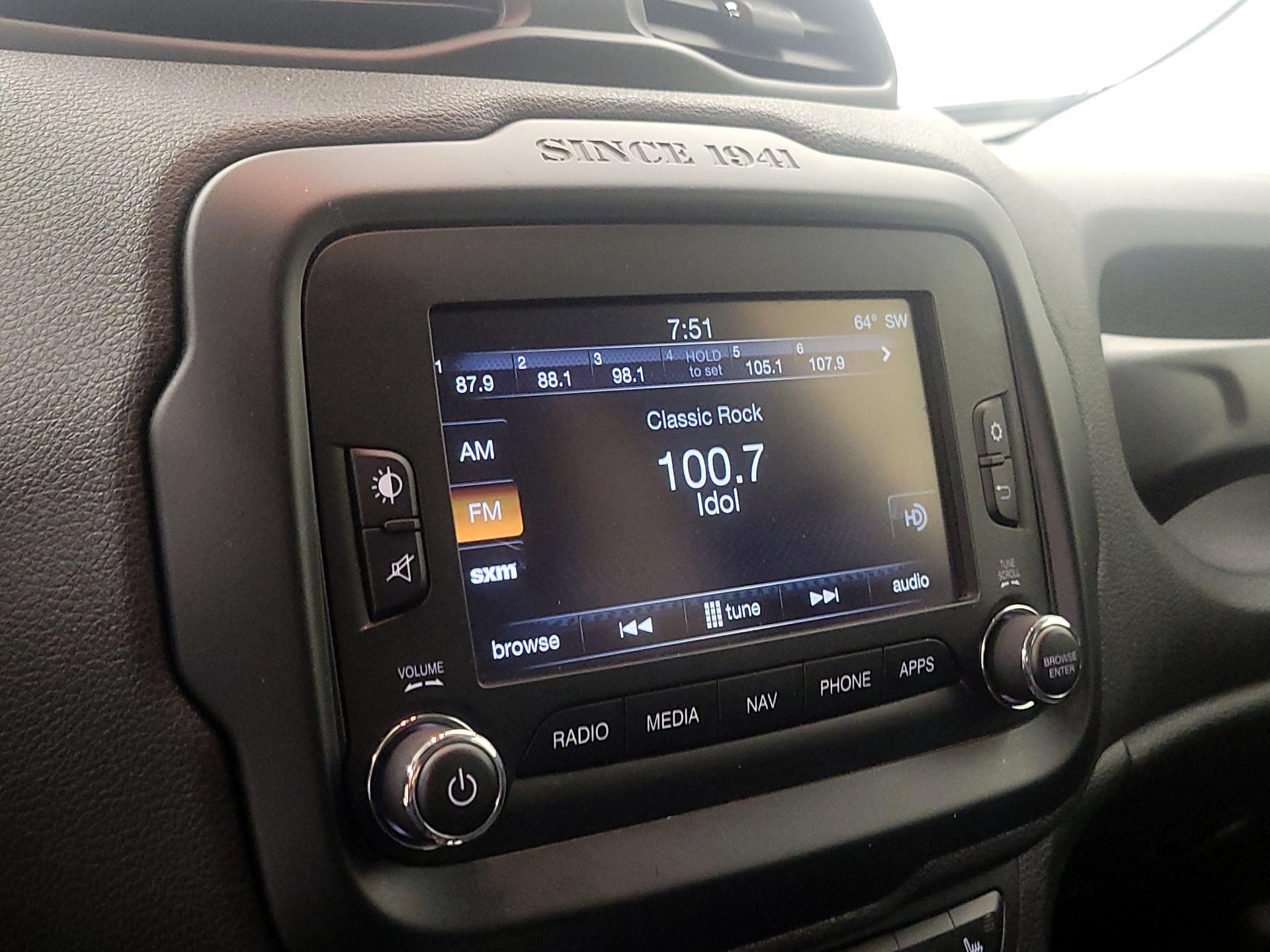 Thumbnail: 2016 Jeep Renegade - 15