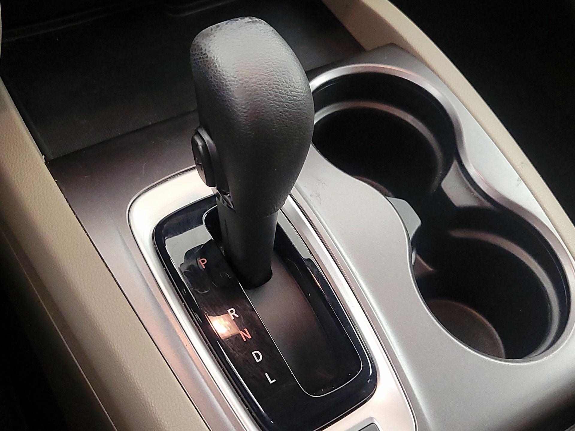 Thumbnail: 2016 Honda Pilot - 17