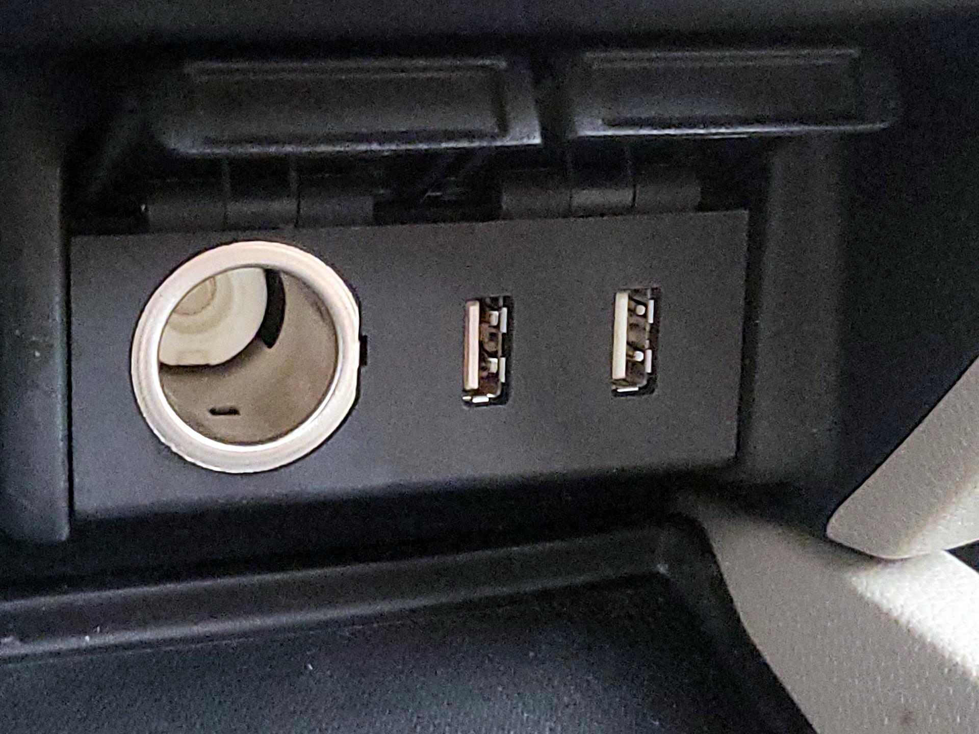 Thumbnail: 2016 Honda Pilot - 18