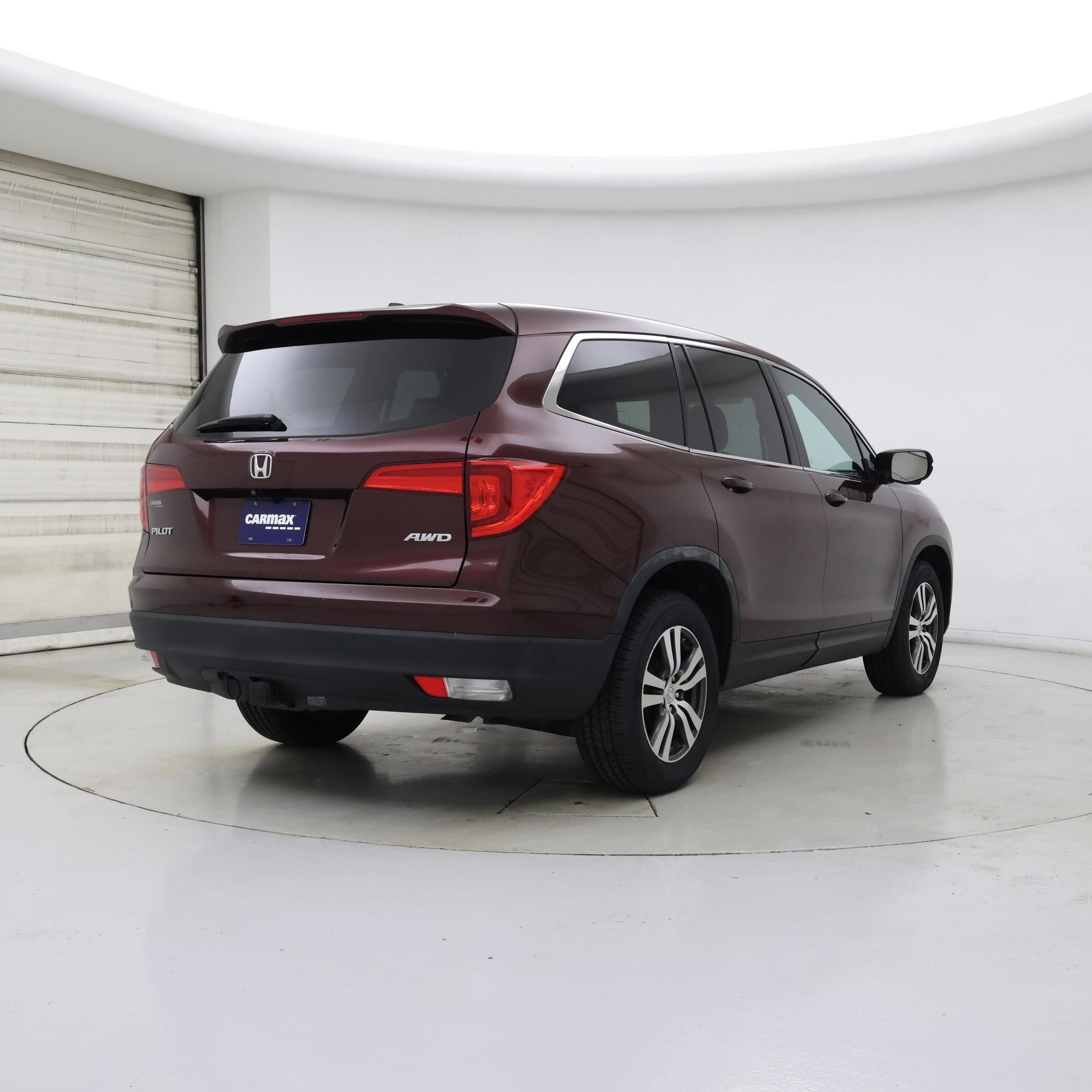 Thumbnail: 2016 Honda Pilot - 8