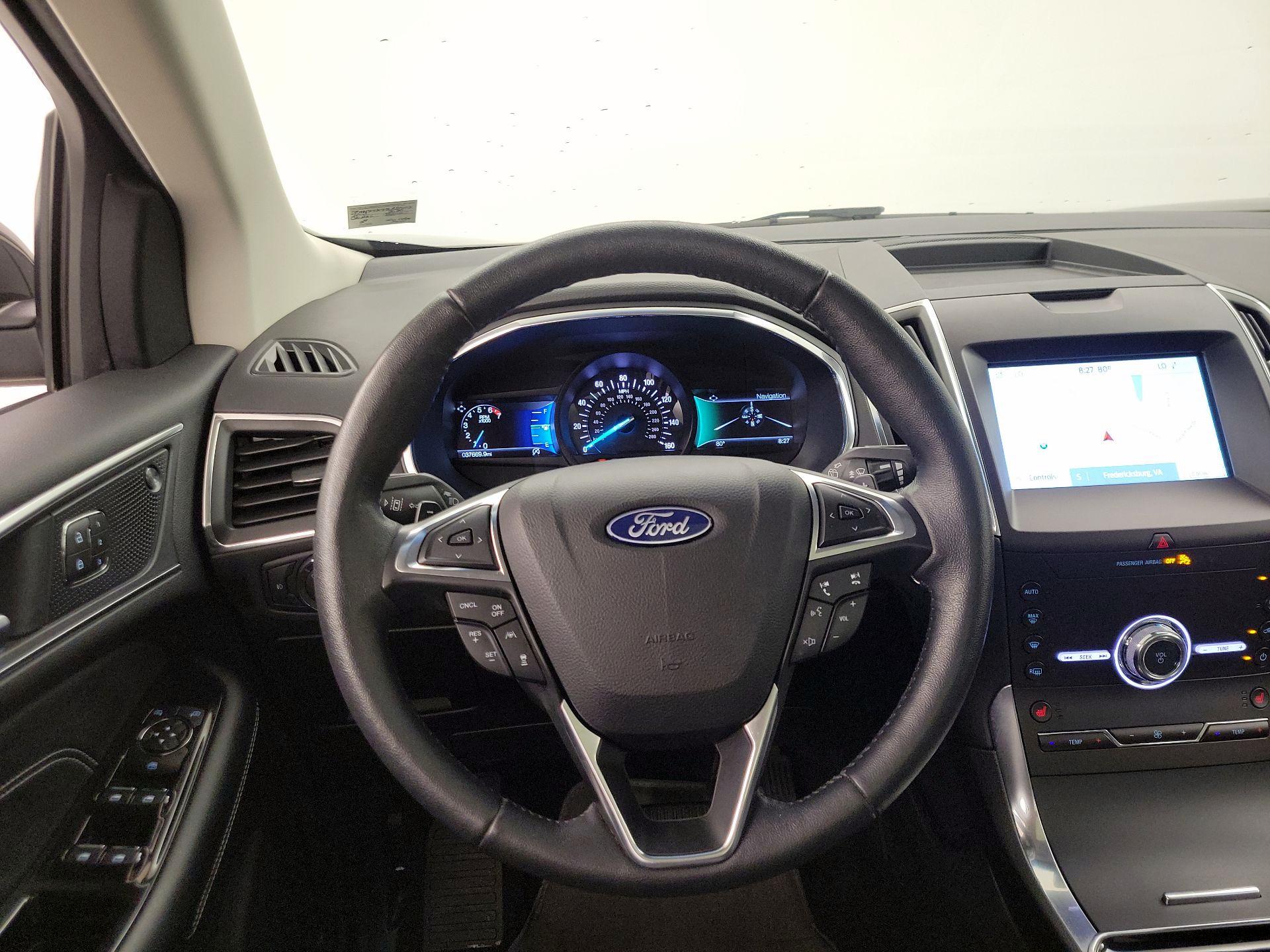 Thumbnail: 2020 Ford Edge - 10