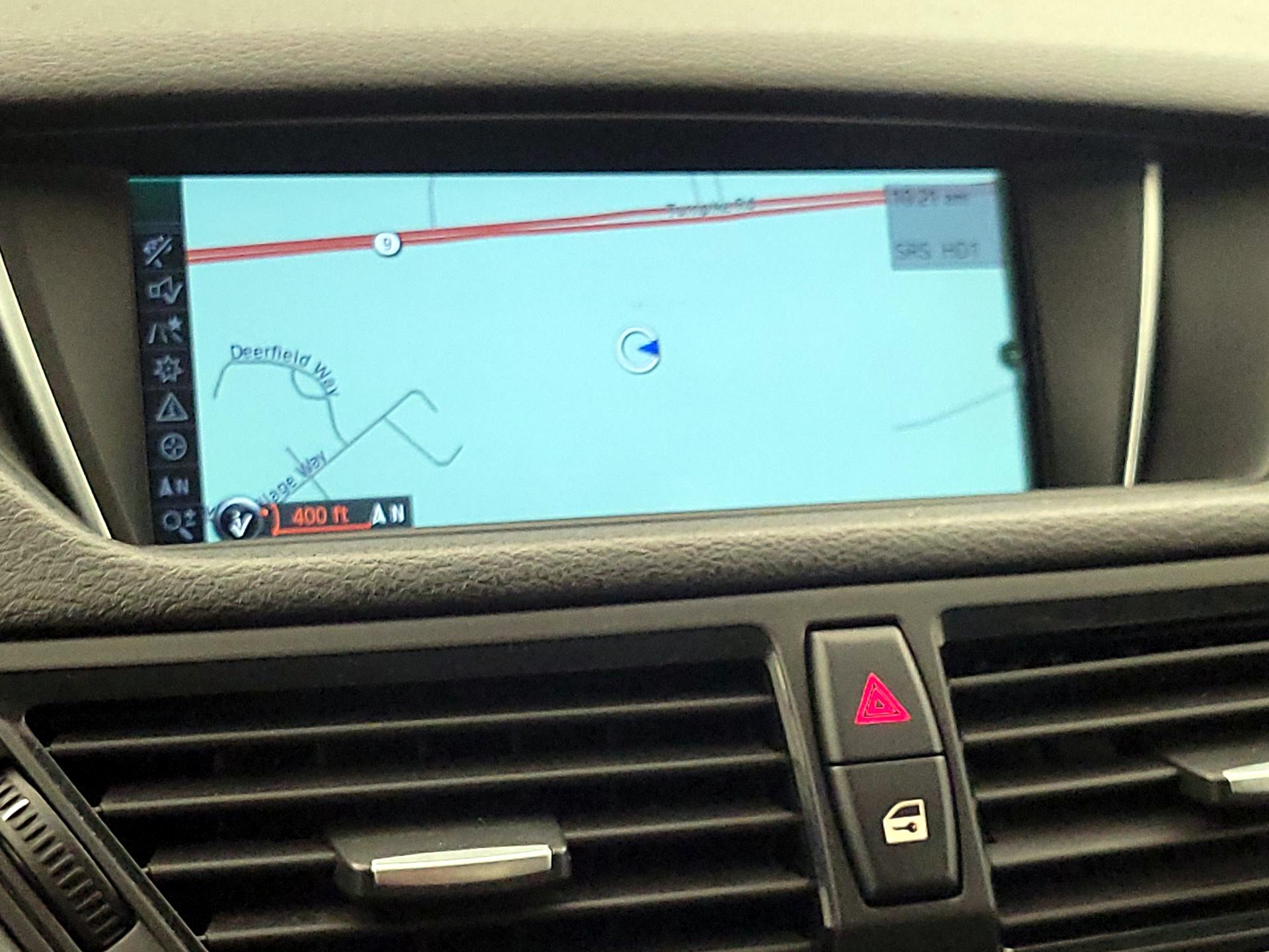 Thumbnail: 2015 BMW X1 - 14