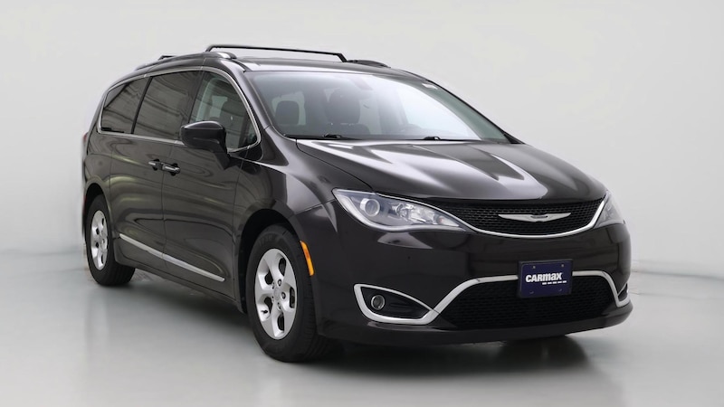 2017 Chrysler Pacifica  Hero Image
