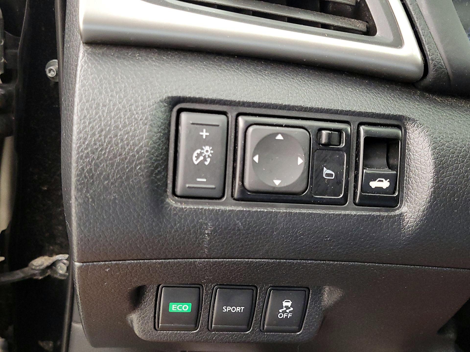Thumbnail: 2016 Nissan Sentra - 13