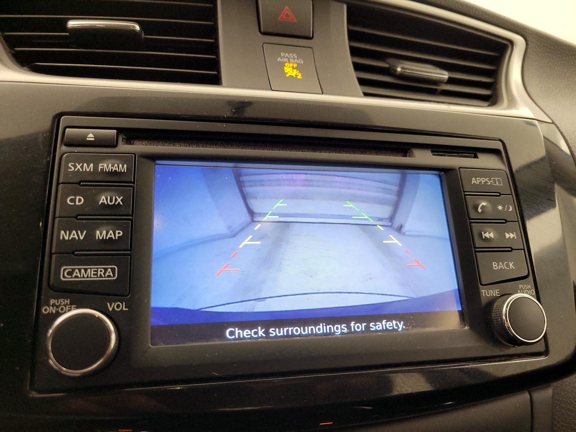 Thumbnail: 2016 Nissan Sentra - 15